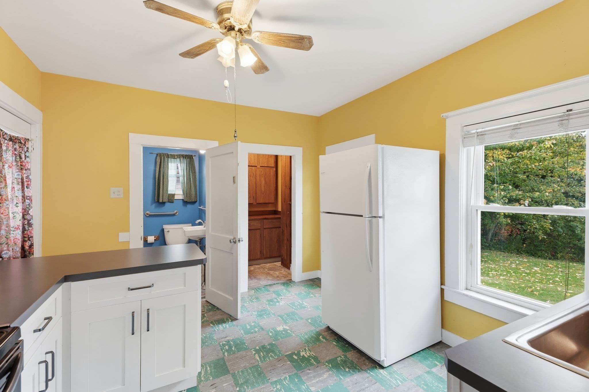 Single Family Residence at 26 Elm St, Greenfield MA 01301, Greenfield, photo 7 of 35