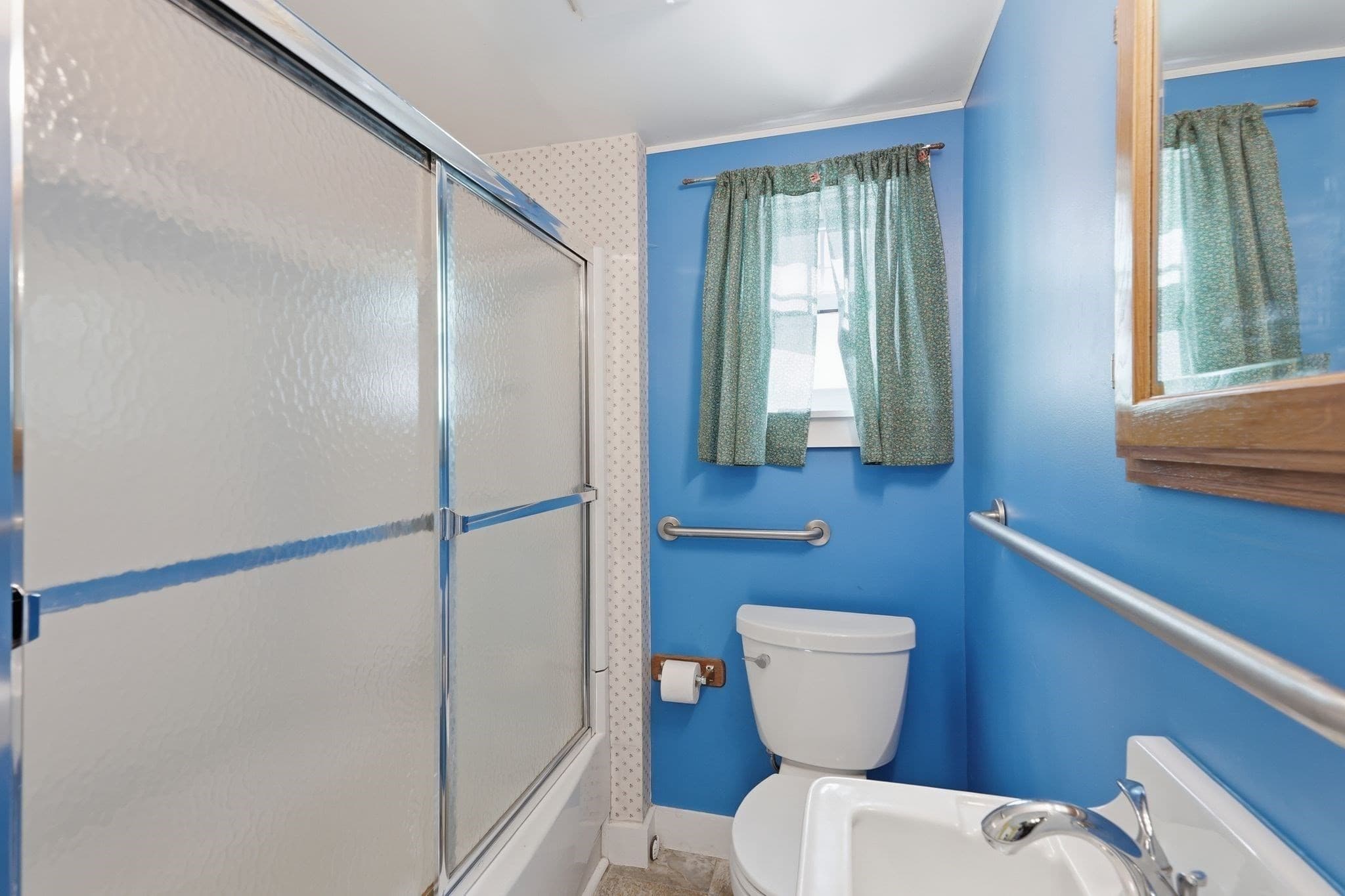 Single Family Residence at 26 Elm St, Greenfield MA 01301, Greenfield, photo 9 of 35