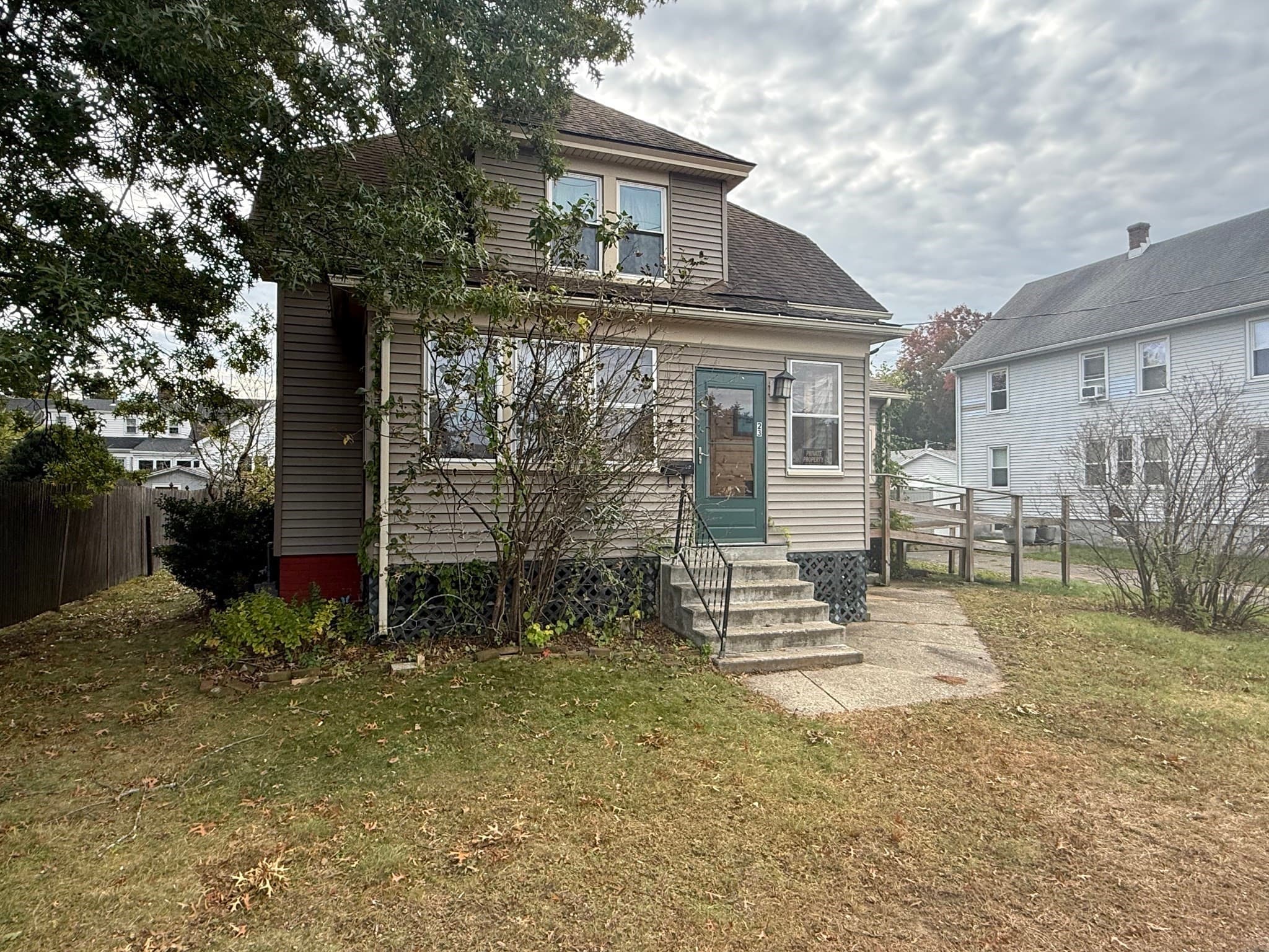 Single Family Residence at 23 Elliot St, Chicopee MA 01020, Chicopee, photo 2 of 39