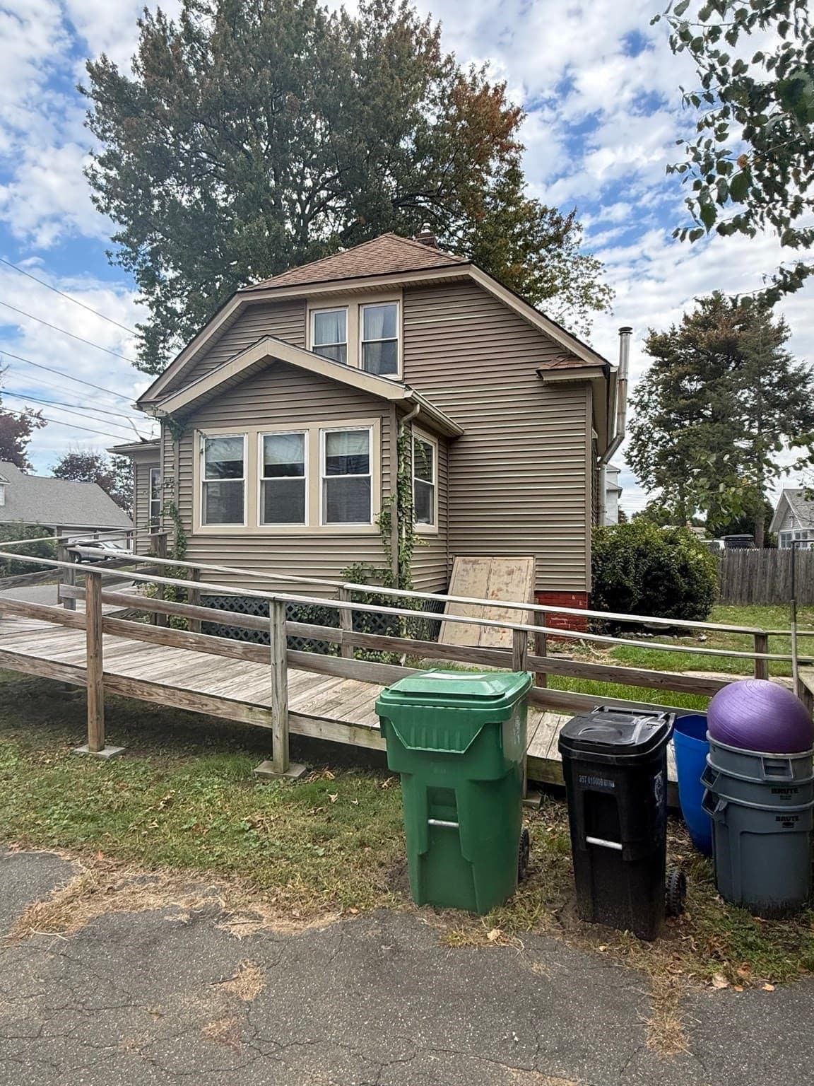 Single Family Residence at 23 Elliot St, Chicopee MA 01020, Chicopee, photo 32 of 39