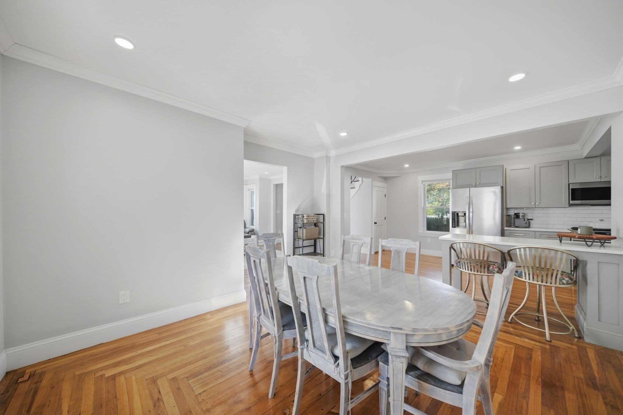 Single Family Residence at 22 Houston Pl, Lynn MA 01905, Lynn, photo 9 of 37