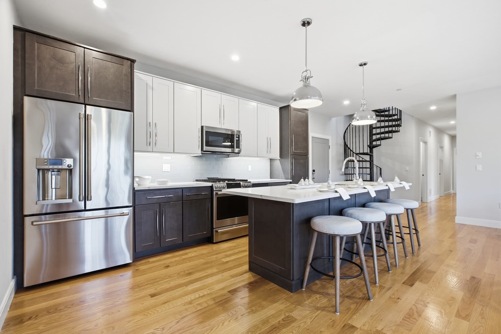 Condominium at 178 Robertson St # 7, Quincy MA 02169, Quincy, photo 10 of 42