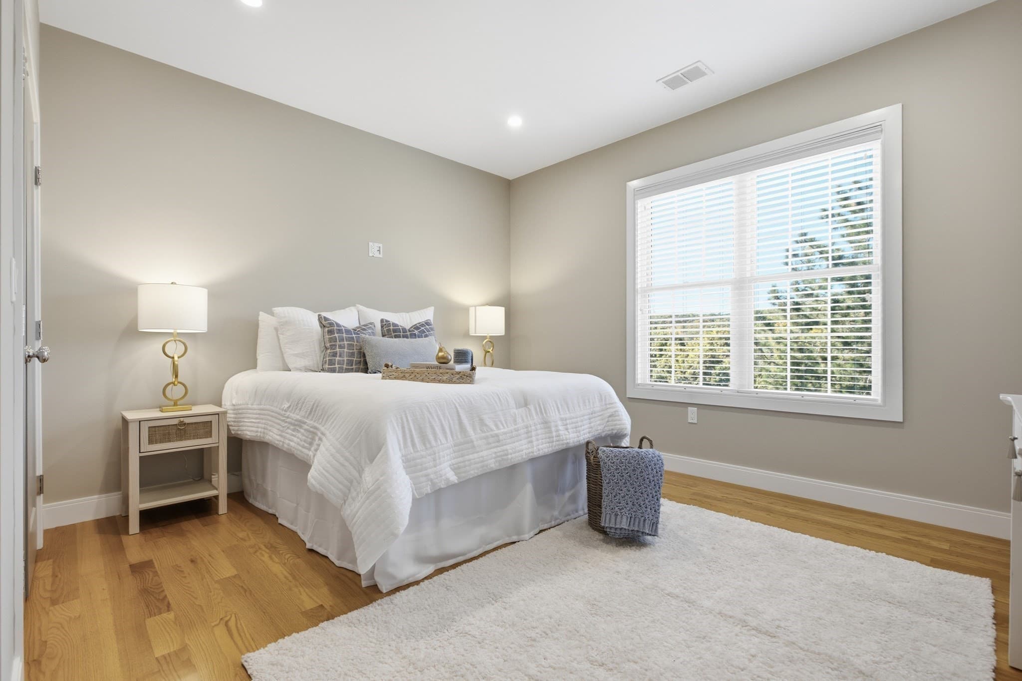 Condominium at 178 Robertson St # 7, Quincy MA 02169, Quincy, photo 21 of 42