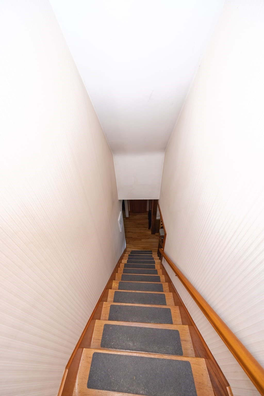 Single Family Residence at 174 Ashburnham Hill Road, Fitchburg MA 01420, Fitchburg, photo 17 of 32