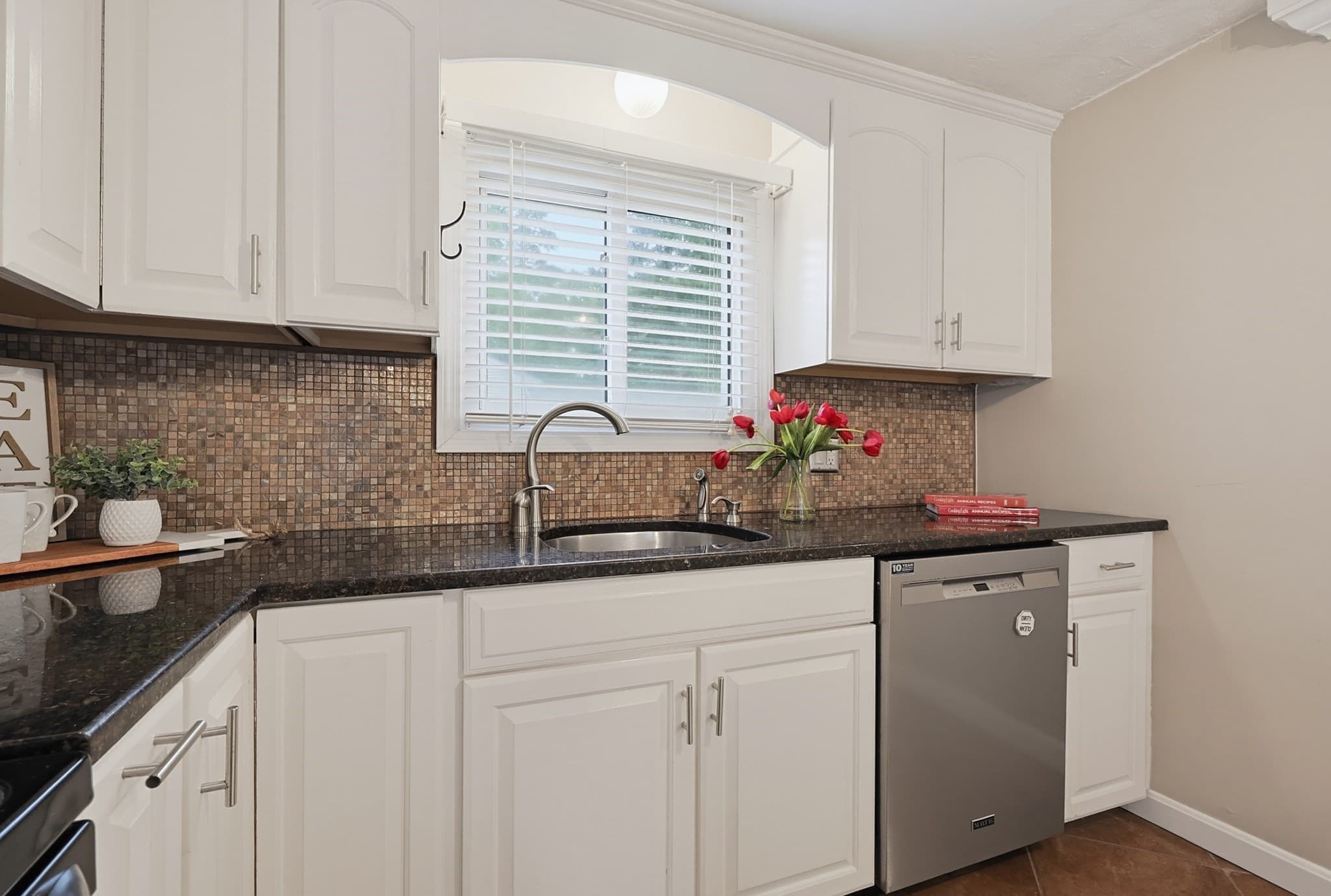 Single Family Residence at 63 Cypress Rd, Attleboro MA 02703, Attleboro, photo 13 of 40