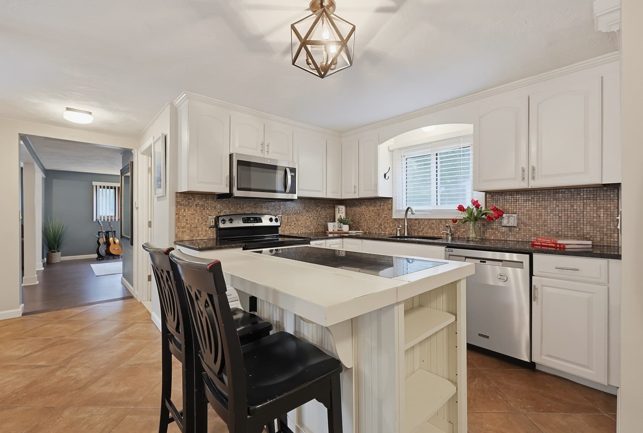 Single Family Residence at 63 Cypress Rd, Attleboro MA 02703, Attleboro, photo 12 of 40
