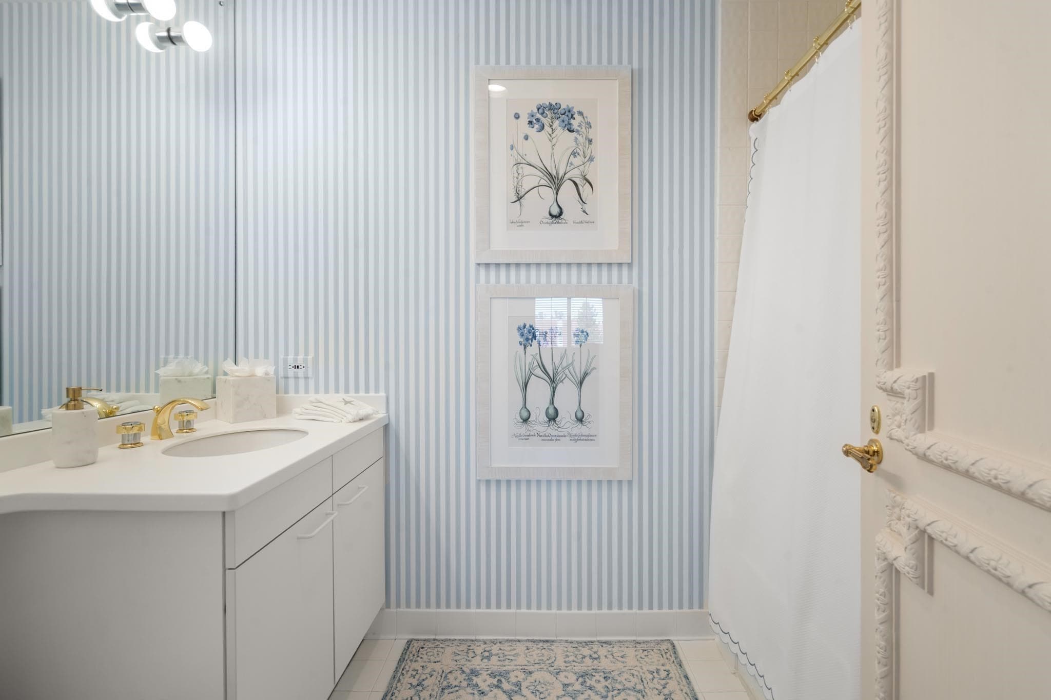 Condominium at 99 Florence # 50, Newton MA 02467, Newton, photo 7 of 13