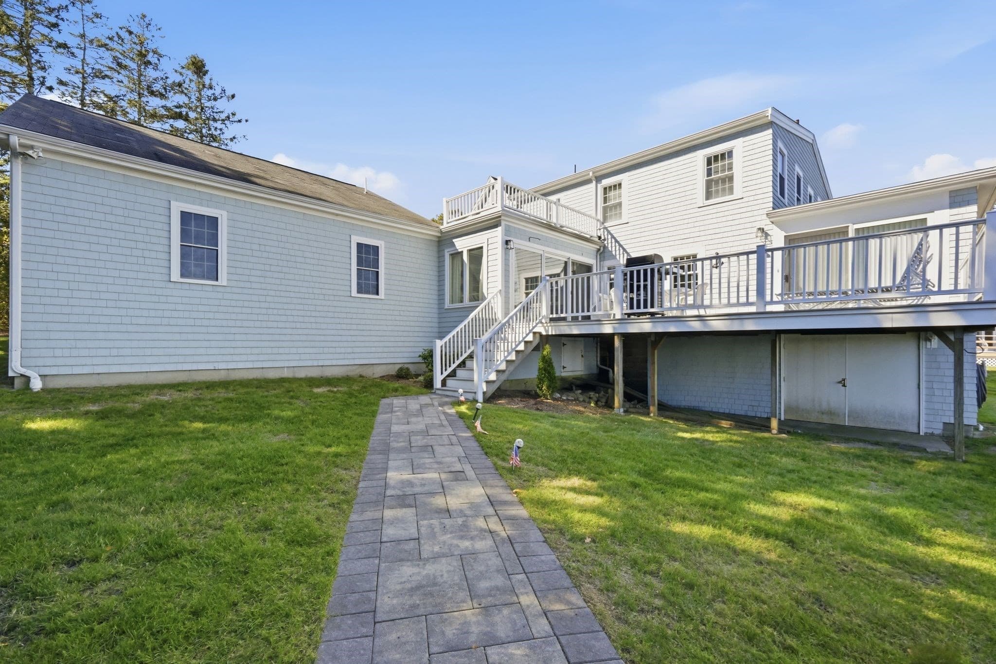 Single Family Residence at 5 Jefferson Shores Rd, Wareham MA 02532, photo 37 of 42