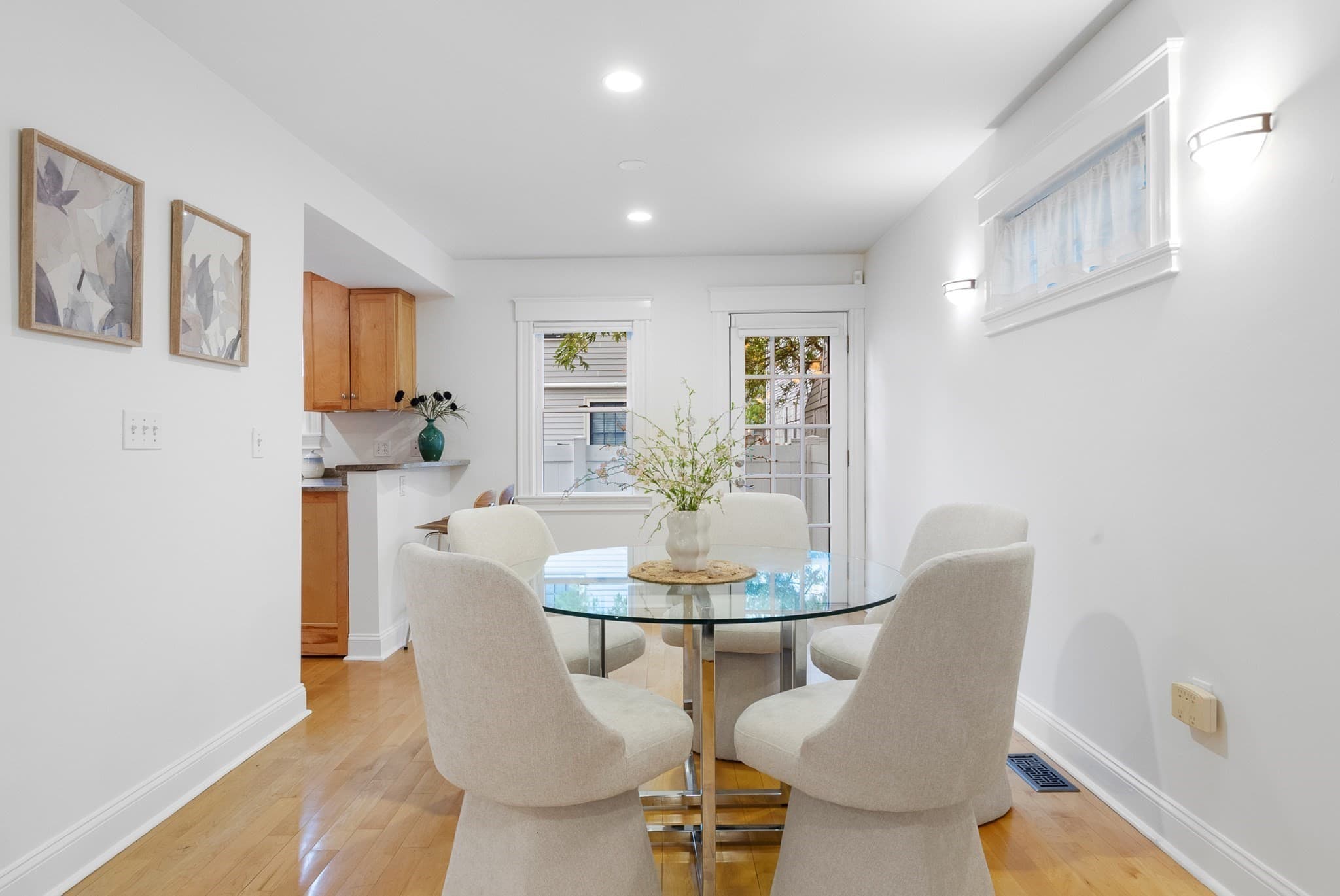 Condominium at 4 Union Terrace # 4, Cambridge MA 02141, Cambridge, photo 16 of 41