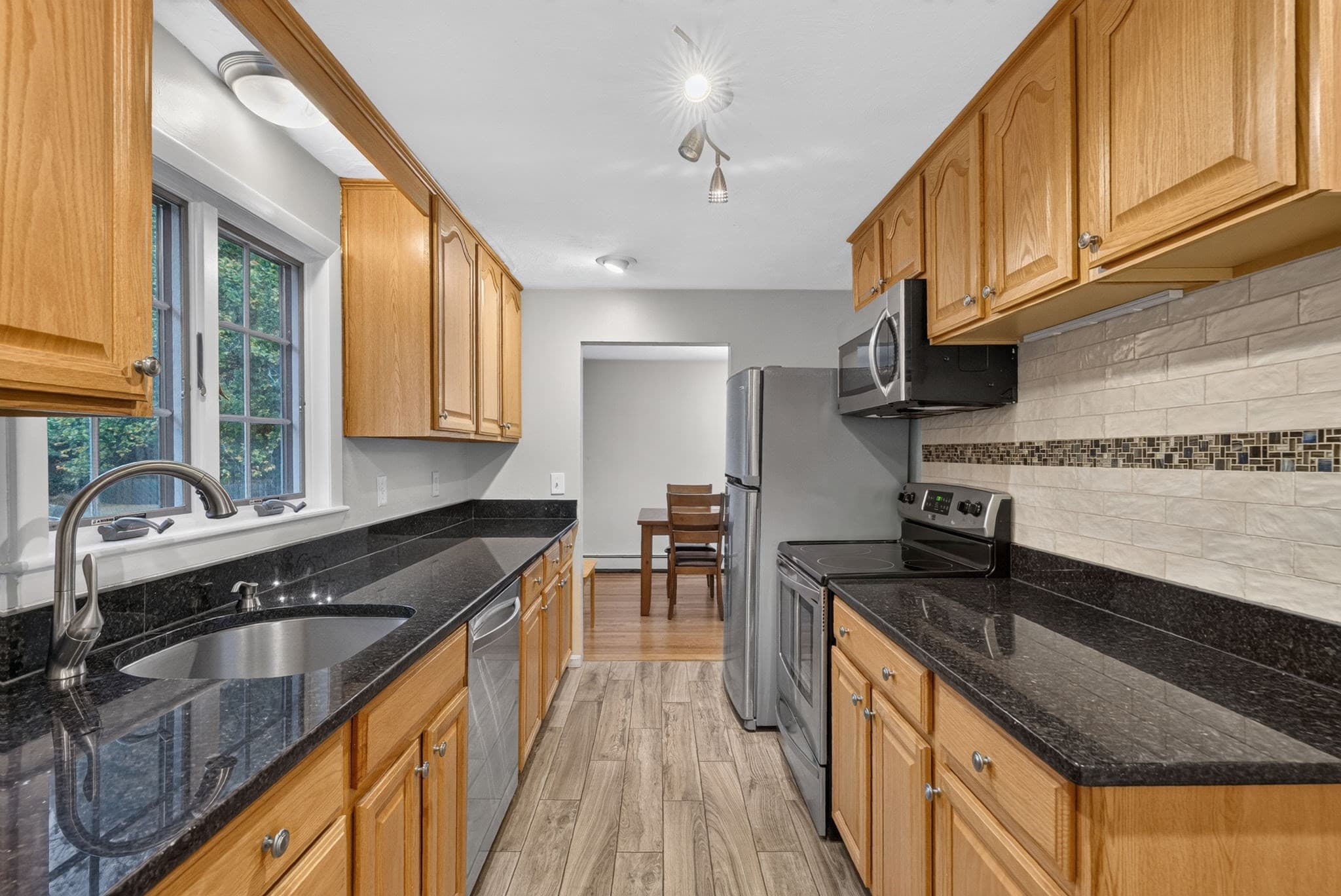 Single Family Residence at 29 Hiram Rd, Framingham MA 01701, photo 7 of 38