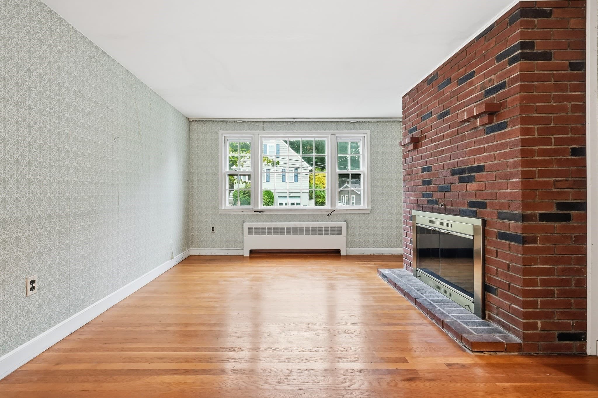 Single Family Residence at 148 Brattle Street, Arlington MA 02474, Arlington, photo 2 of 34