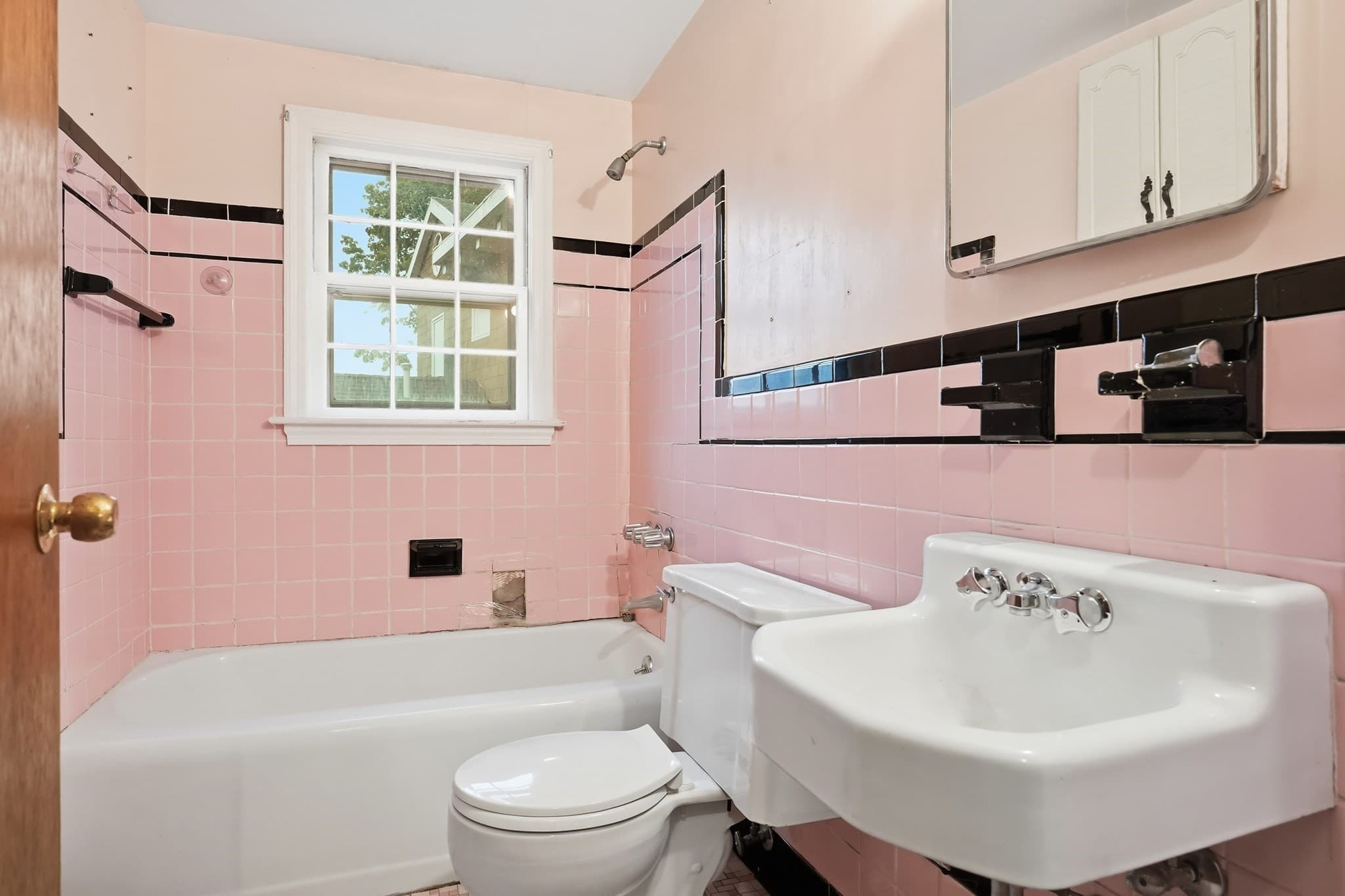Single Family Residence at 148 Brattle Street, Arlington MA 02474, Arlington, photo 13 of 34
