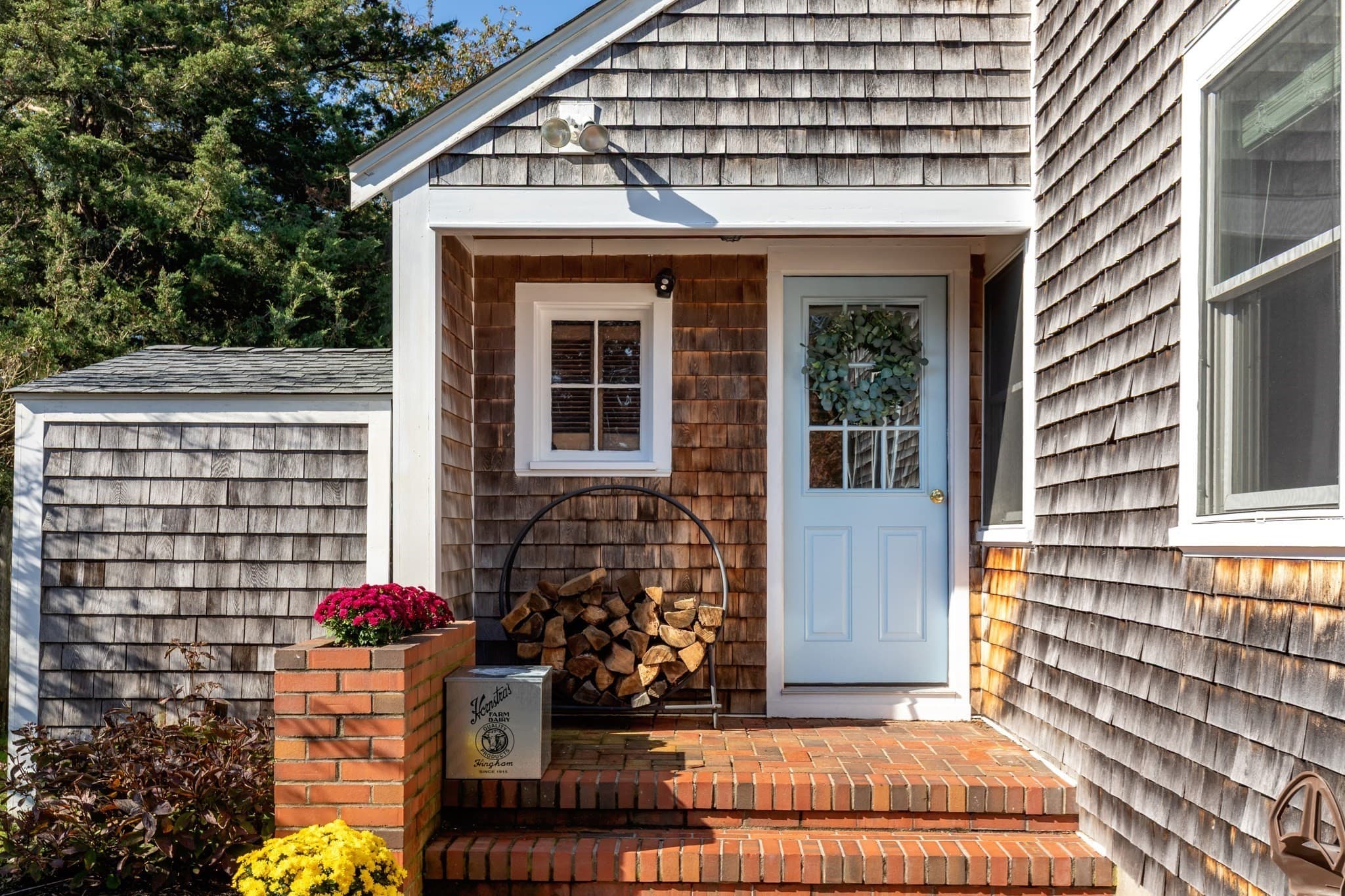 Single Family Residence at 11 Marshview Dr, Marshfield MA 02050, photo 4 of 39