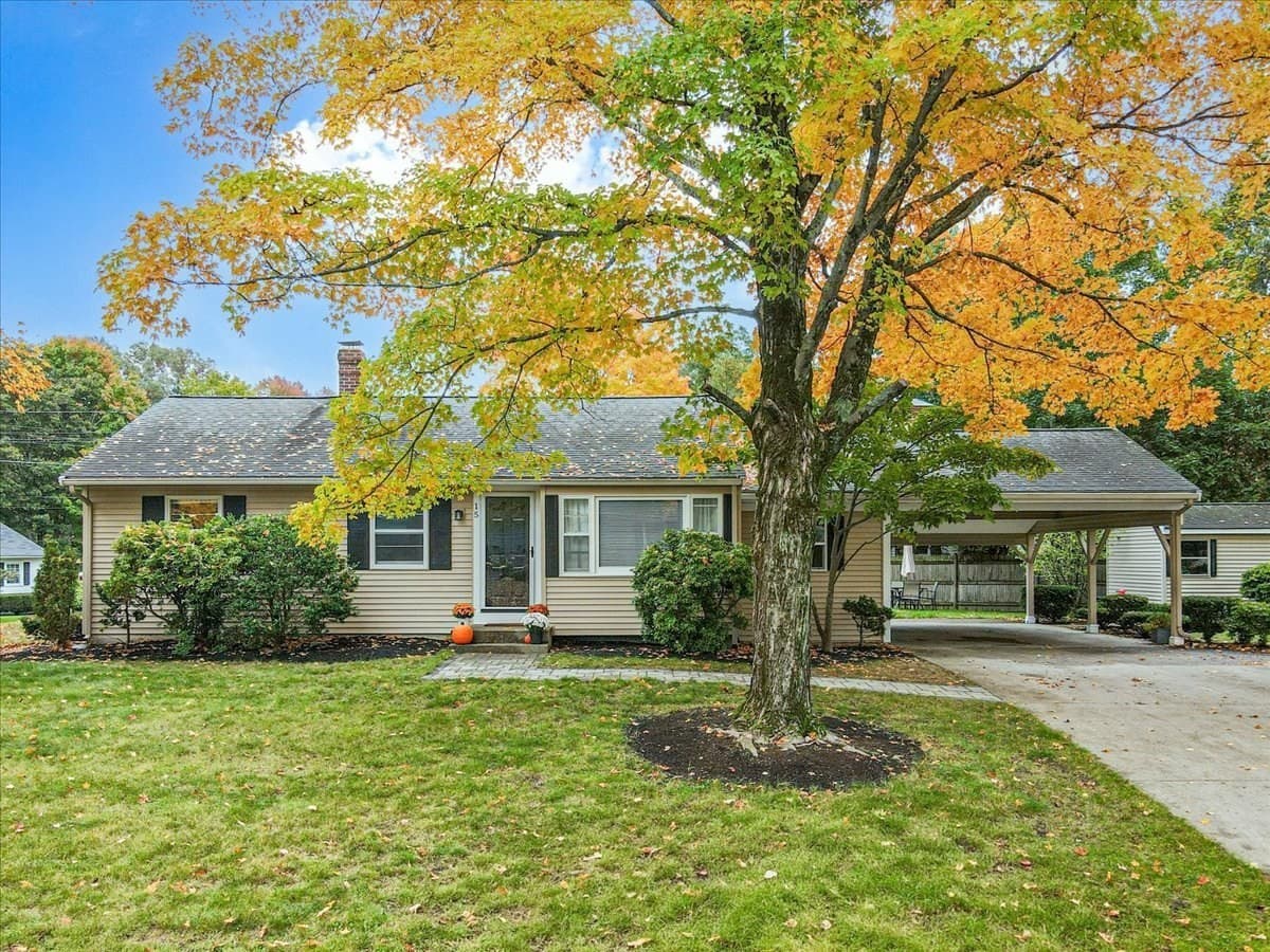 15 Raymond Avenue, Walpole MA 02081