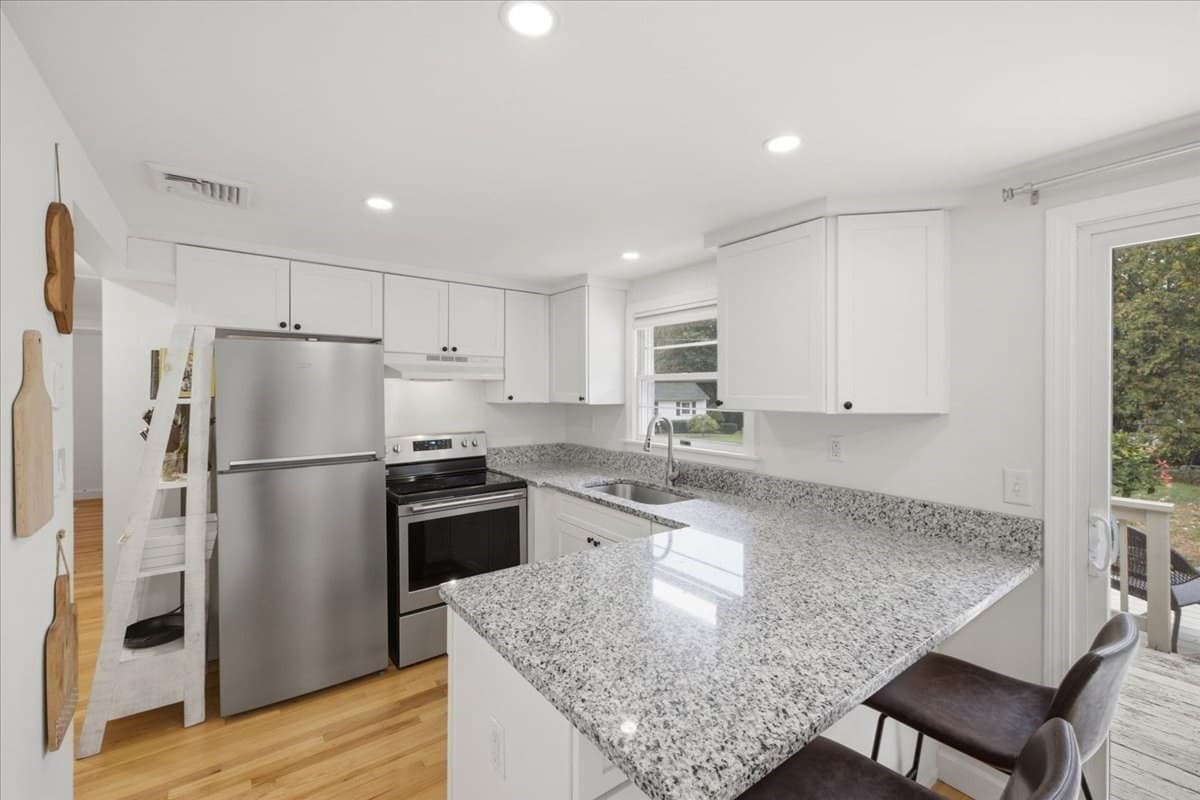 Single Family Residence at 15 Raymond Avenue, Walpole MA 02081, photo 11 of 36