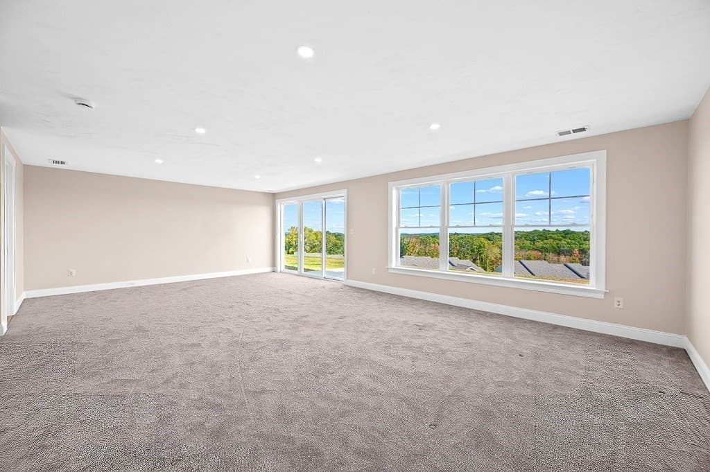 Condominium at 17 Pinnacle Place # 108, Millbury MA 01527, Millbury, photo 9 of 42