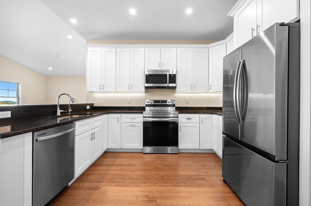 Condominium at 17 Pinnacle Place # 108, Millbury MA 01527, Millbury, photo 15 of 42