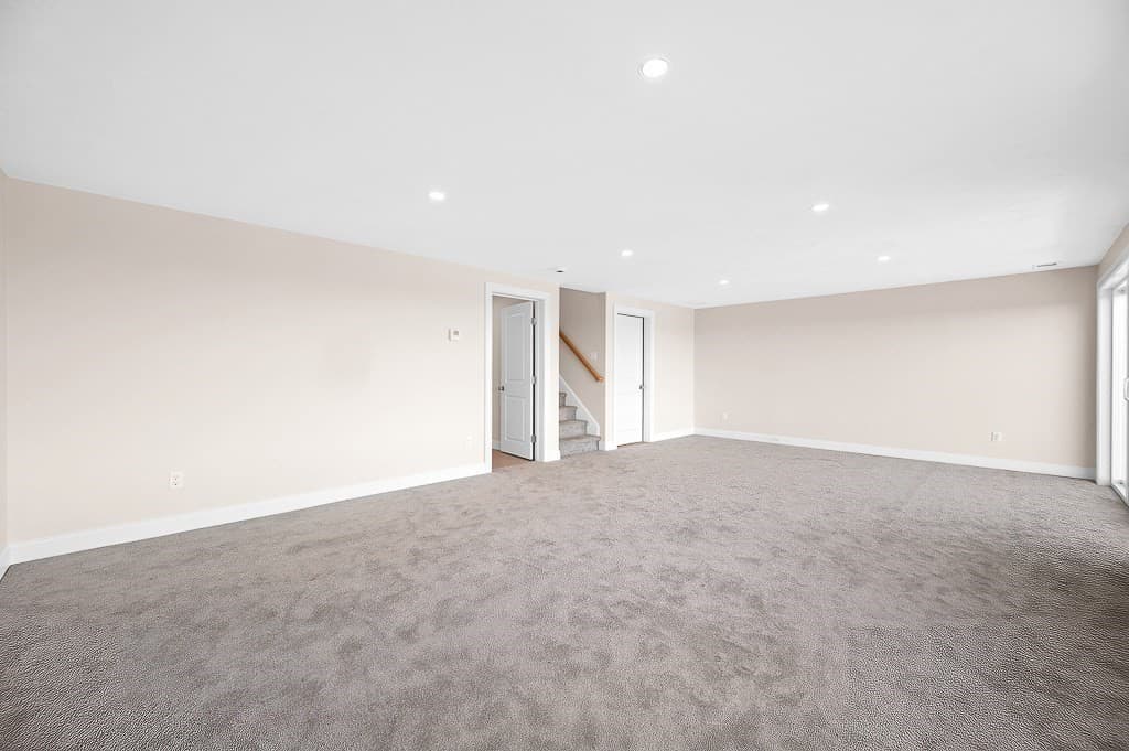 Condominium at 17 Pinnacle Place # 108, Millbury MA 01527, Millbury, photo 8 of 42