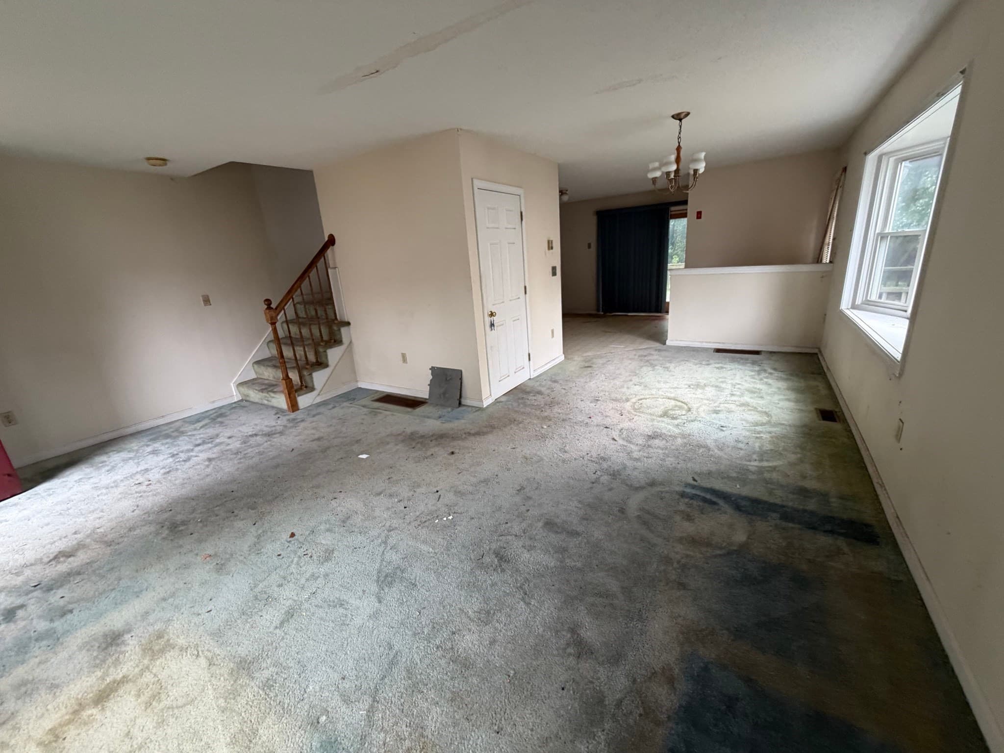 Condominium at 6 Riverbank Circle # 6, Haverhill MA 01835, Haverhill, photo 3 of 6