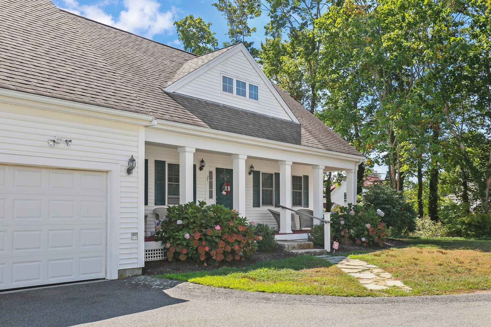 2 Rosemary Ln # A, Wareham MA 02571