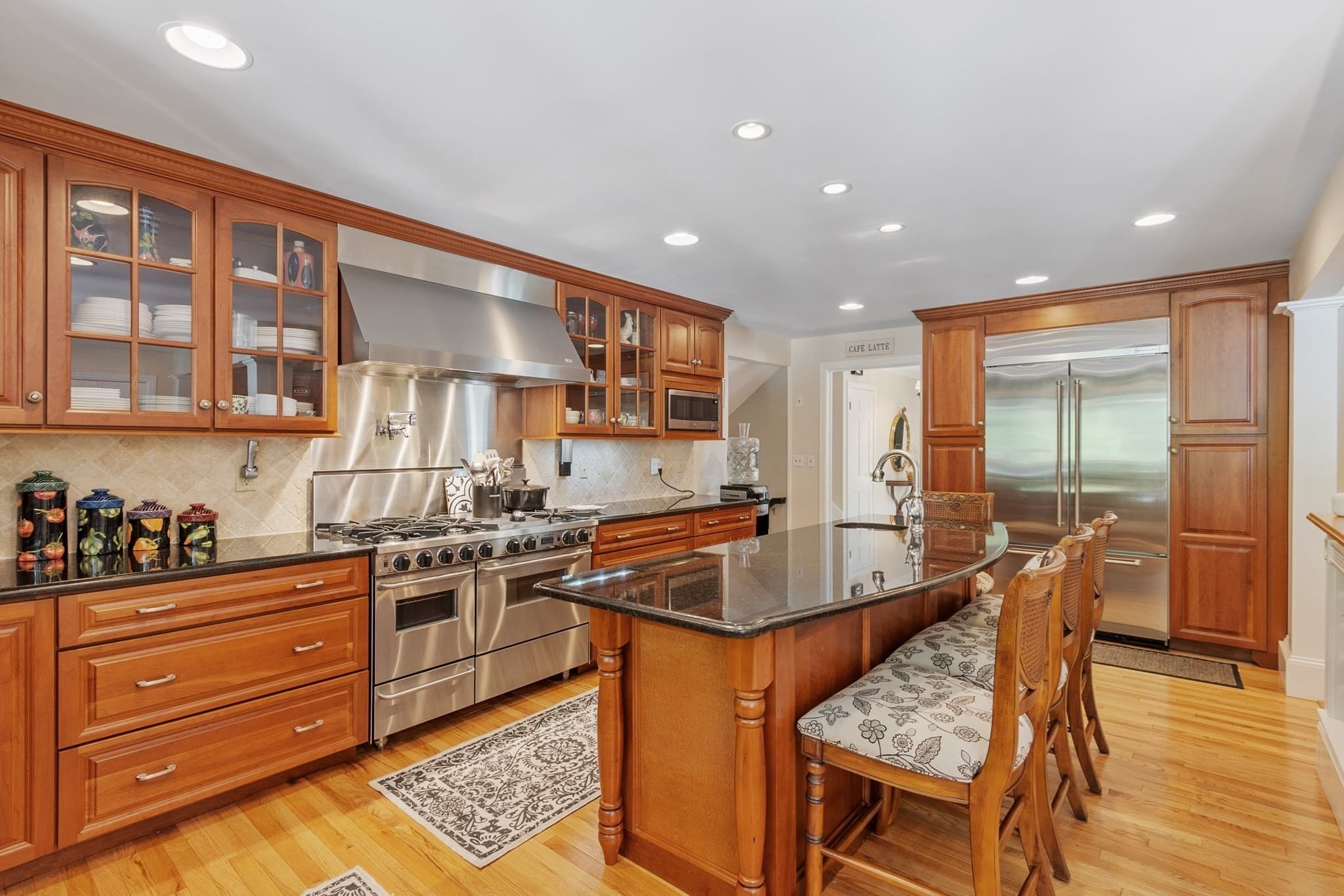 Single Family Residence at 21 Norfolk Drive, Leominster MA 01453, photo 6 of 40