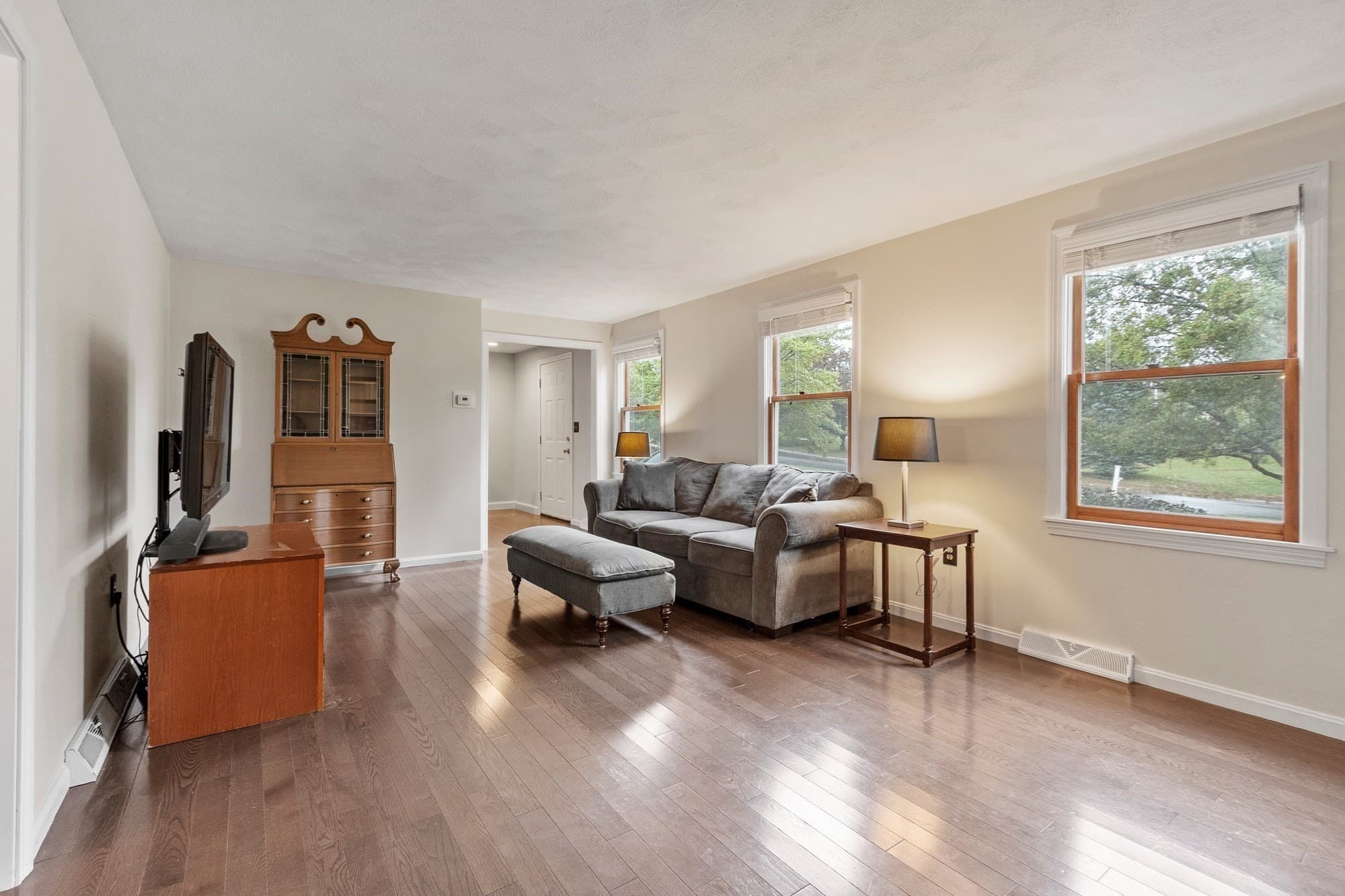 Single Family Residence at 22 Almeria Circle, Westford MA 01886, Westford, photo 4 of 34