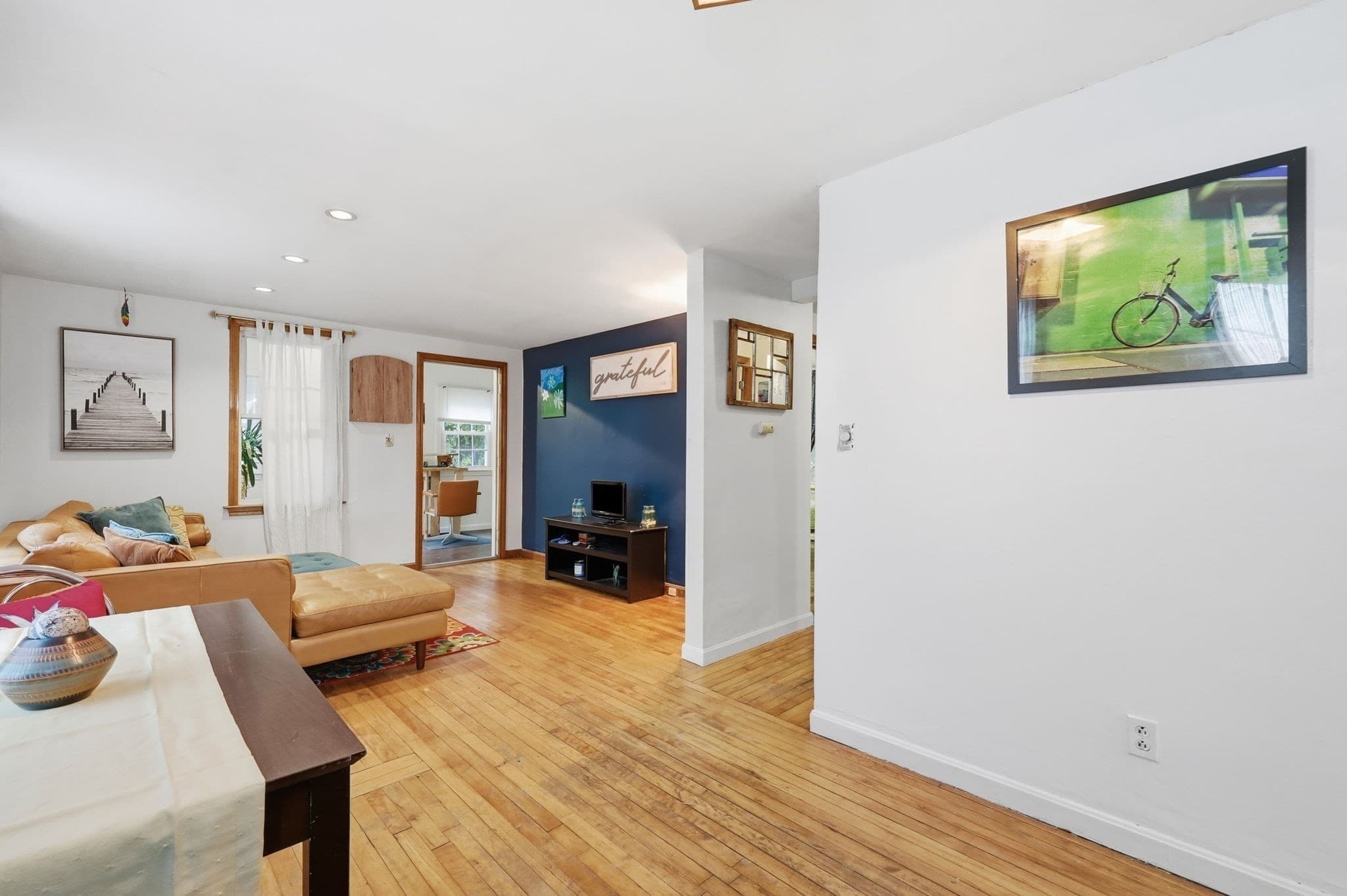 Single Family Residence at 107 Pinehurst St, Westfield MA 01085, Westfield, photo 11 of 29