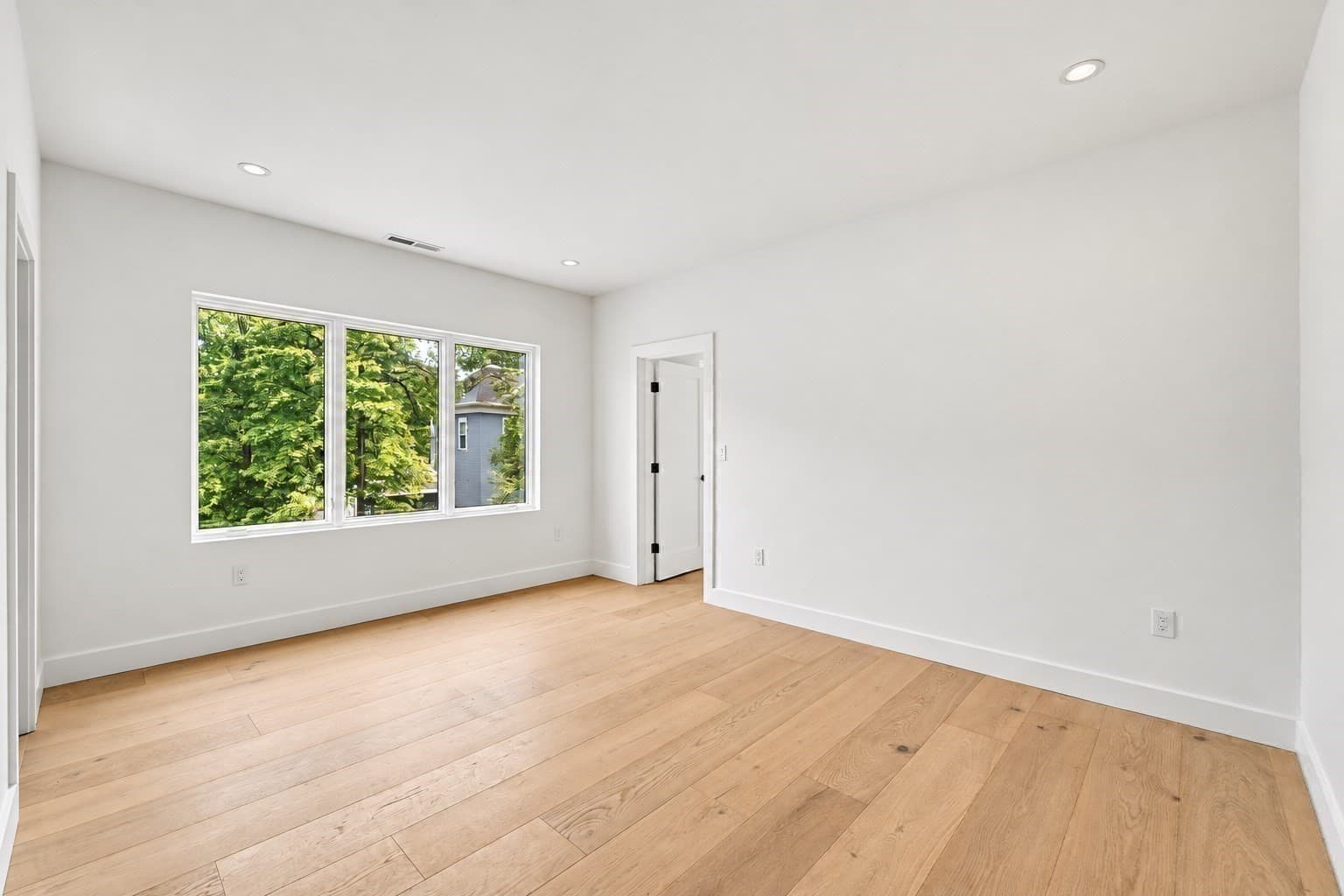 Single Family Residence at 25 Kenyon St, Newton MA 02465, Newton, photo 17 of 30