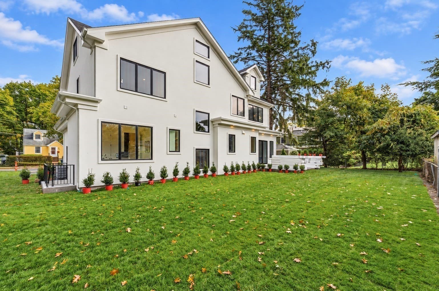 Single Family Residence at 25 Kenyon St, Newton MA 02465, Newton, photo 3 of 30