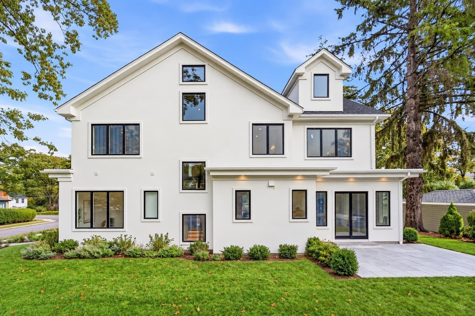 Single Family Residence at 25 Kenyon St, Newton MA 02465, Newton, photo 4 of 30