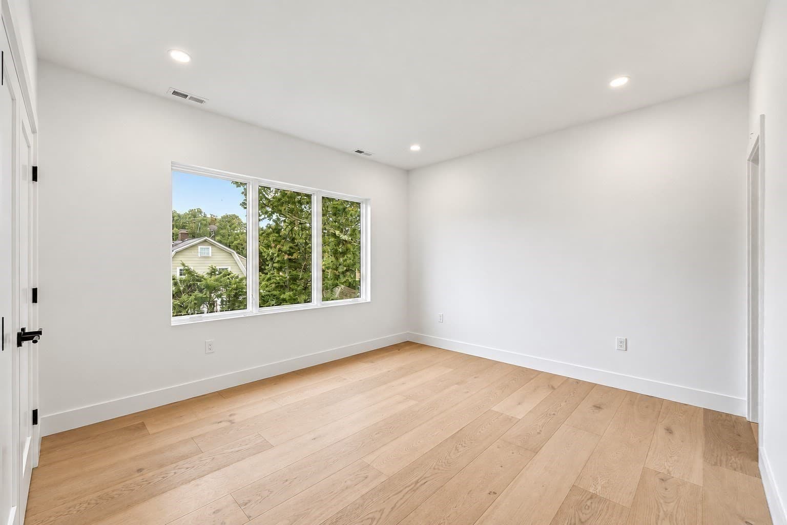 Single Family Residence at 25 Kenyon St, Newton MA 02465, Newton, photo 21 of 30