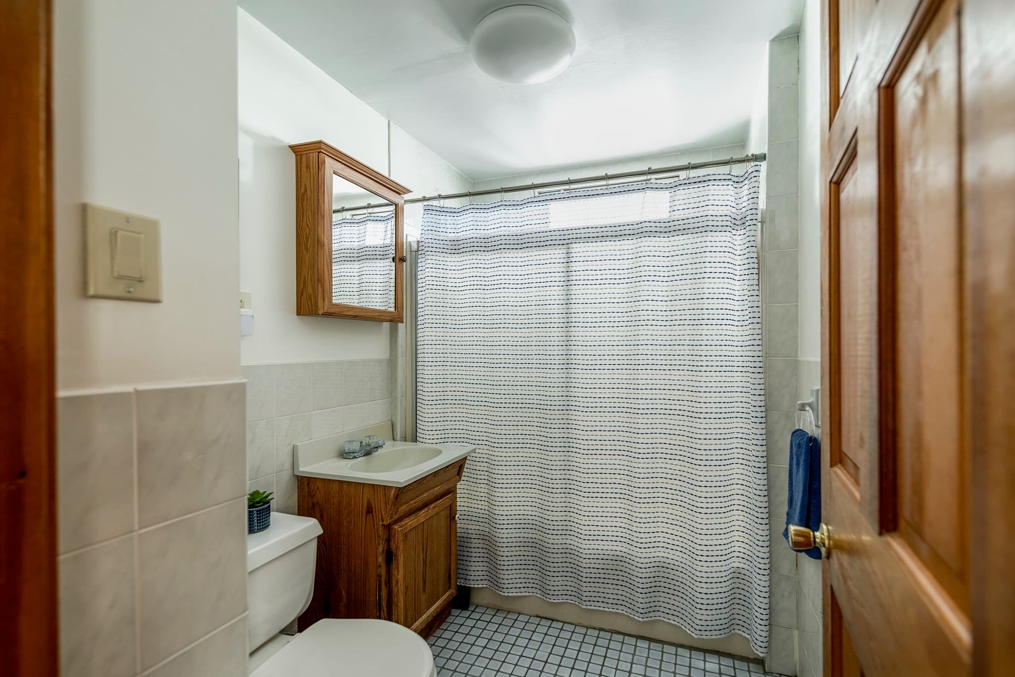 Single Family Residence at 583 Essex St, Beverly MA 01915, Beverly, photo 11 of 26