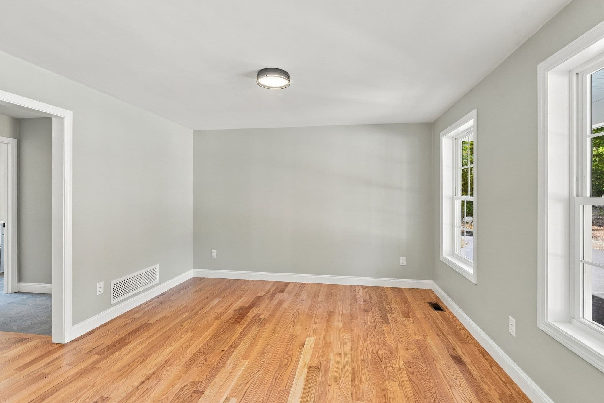 Single Family Residence at 18 Elaine Dr, Hopkinton RI 02833, photo 9 of 24