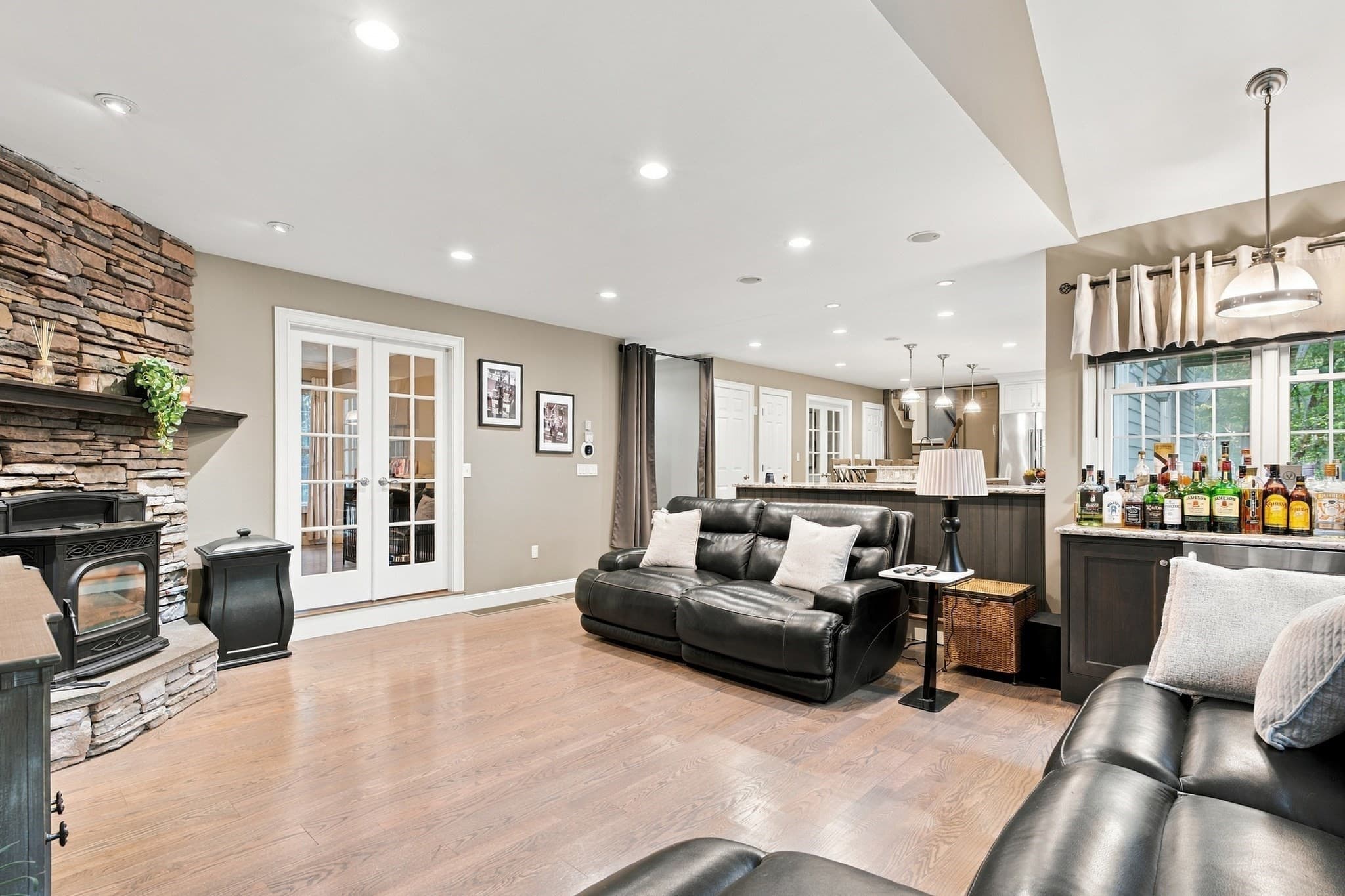 Single Family Residence at 7 Washburn St, Norton MA 02766, photo 9 of 39