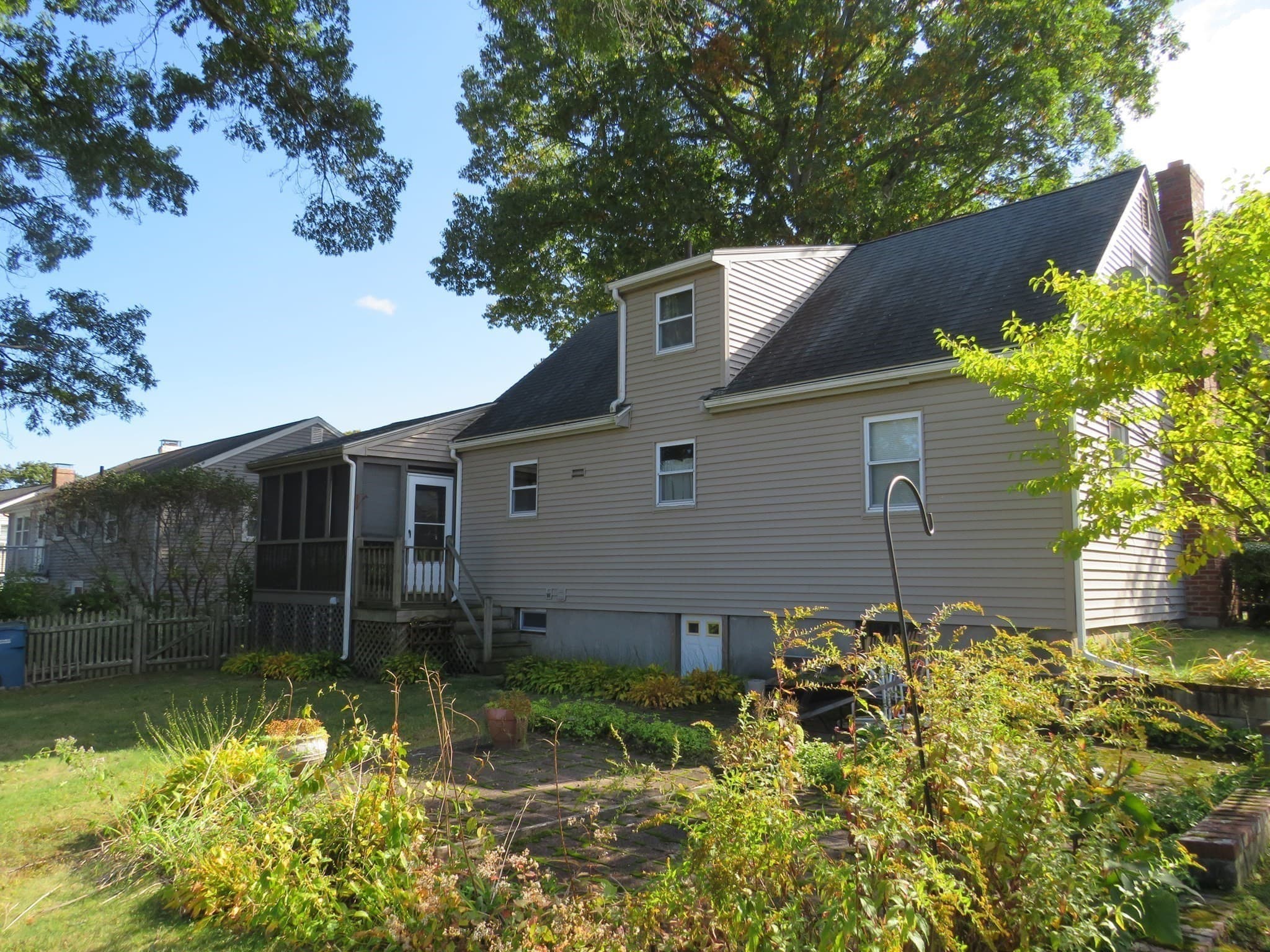Single Family Residence at 4 Paul Street, Canton MA 02021, Canton, photo 5 of 31