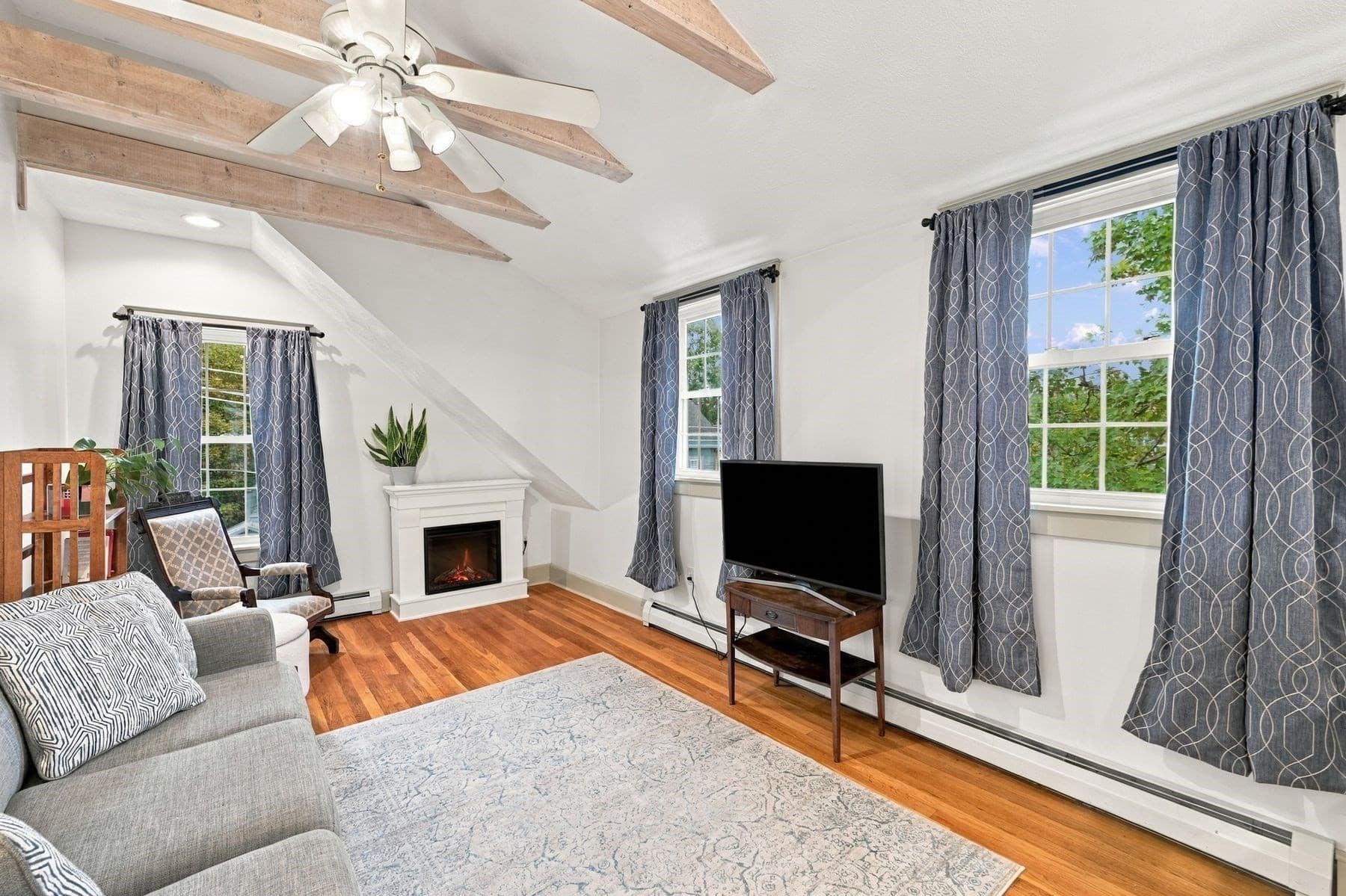 Condominium at 43 Hawkes Street # 3, Marblehead MA 01945, photo 10 of 13
