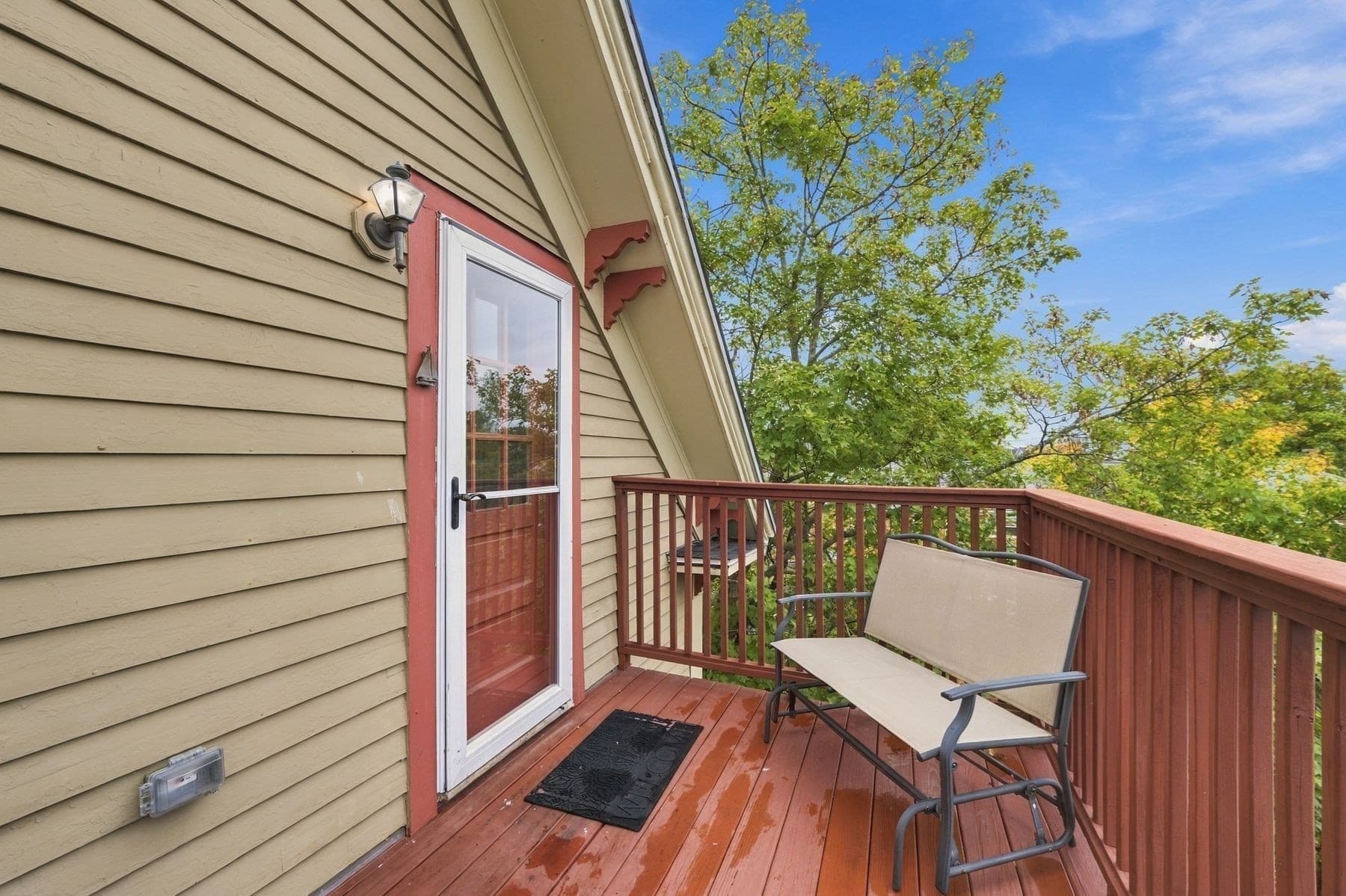 Condominium at 43 Hawkes Street # 3, Marblehead MA 01945, photo 4 of 13