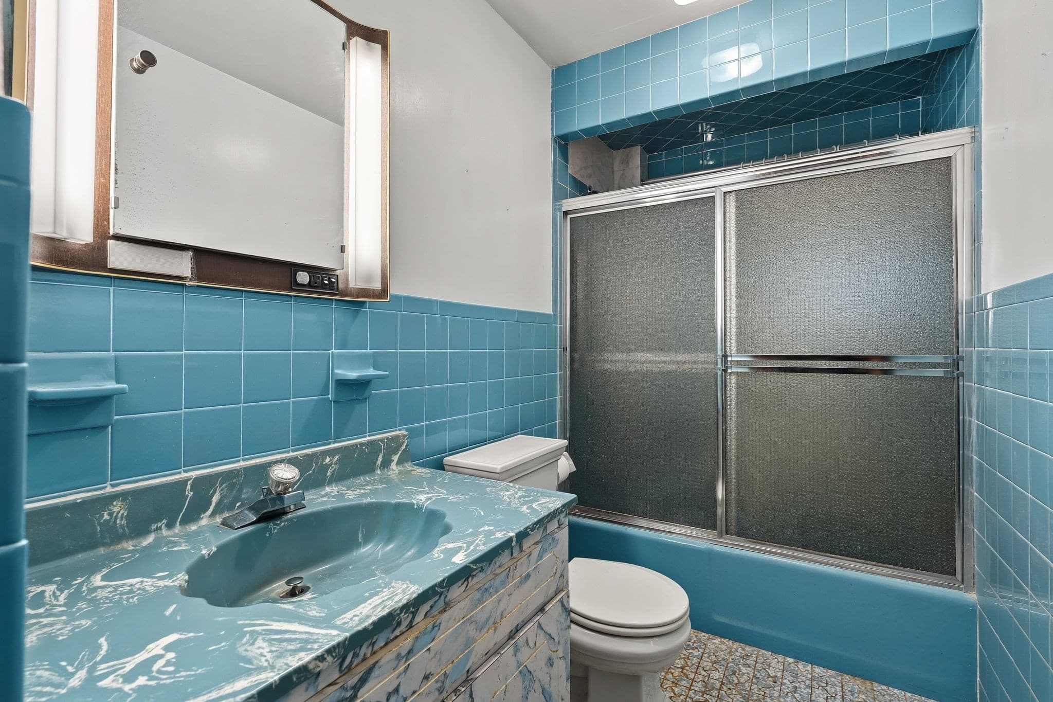 2 Family - 2 Units Up/Down at 31-33 Pearl Street, Quincy MA 02169, photo 17 of 40