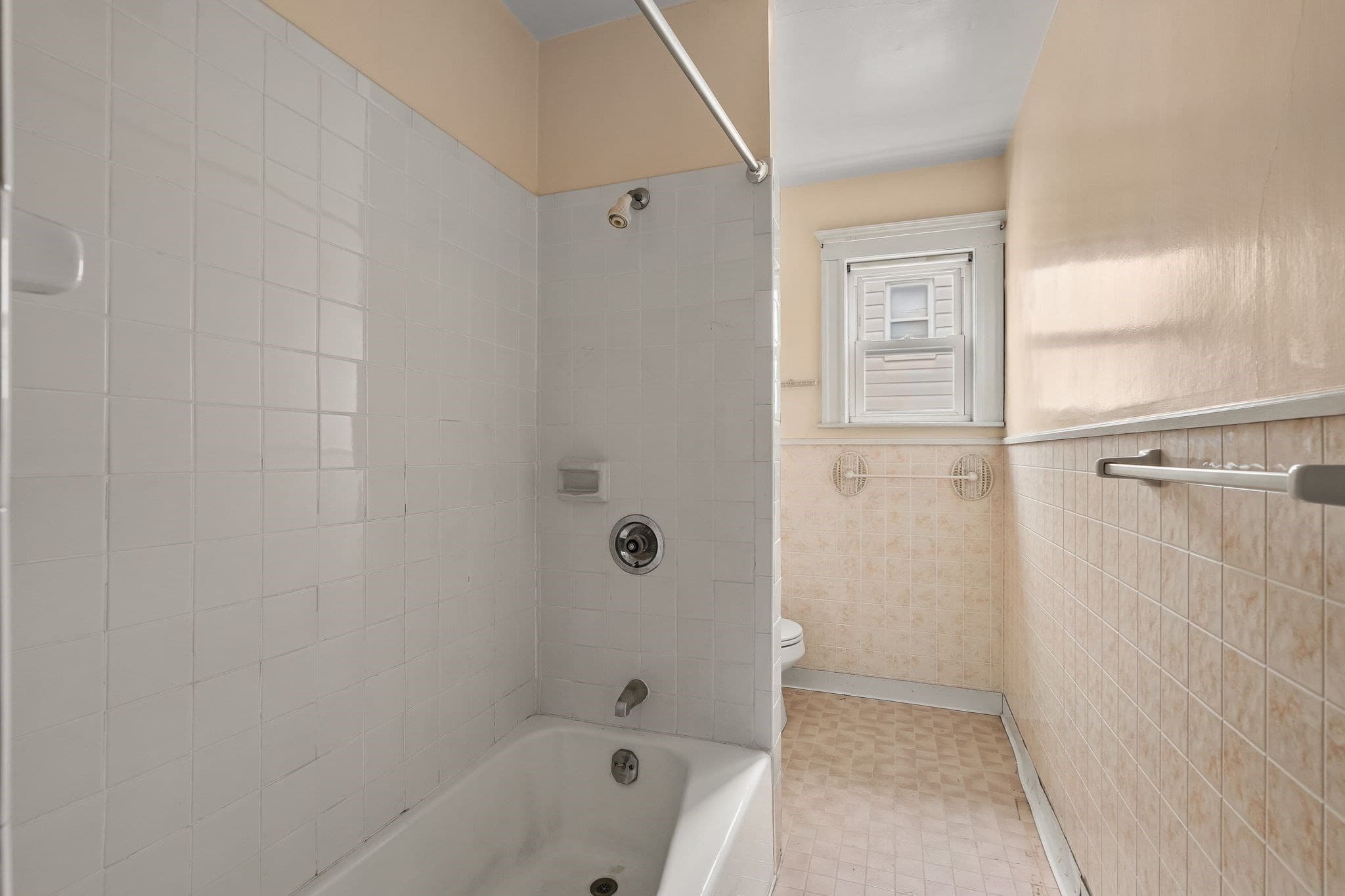 2 Family - 2 Units Up/Down at 31-33 Pearl Street, Quincy MA 02169, photo 34 of 40