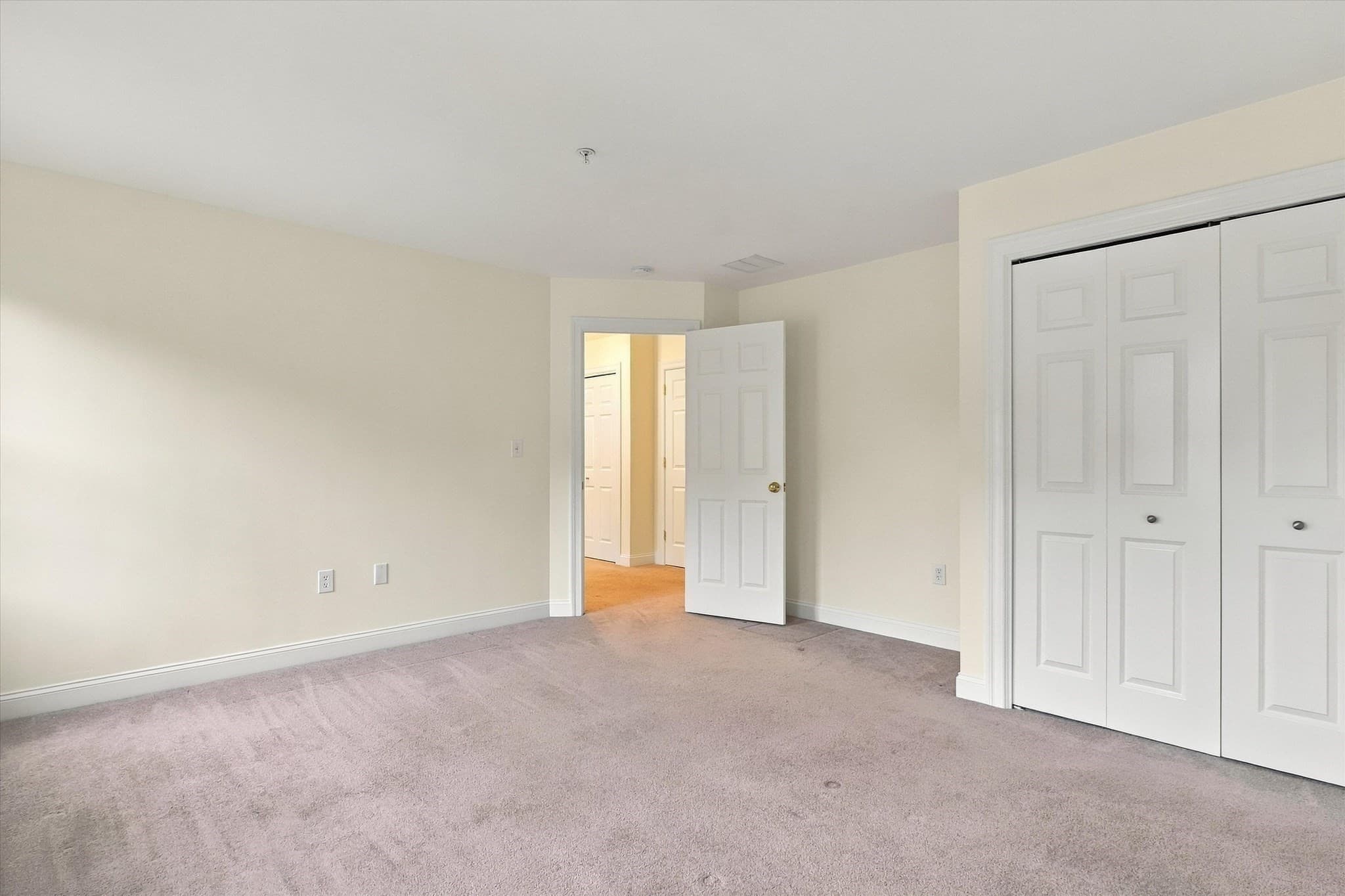 Condominium at 1 Derby Ln # C, Salisbury MA 01952, photo 26 of 36