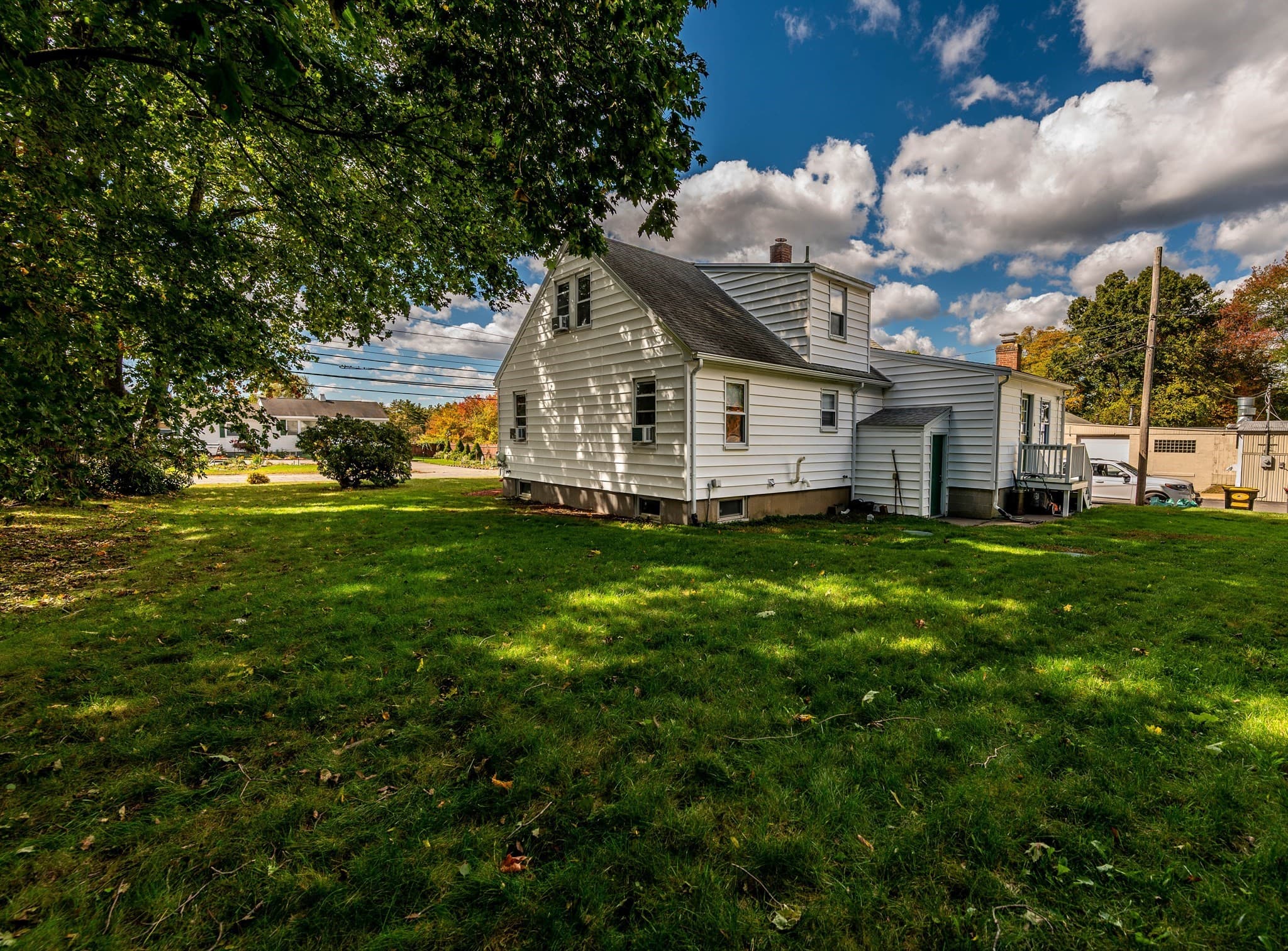 Single Family Residence at 83 Mansfield Ave, Norton MA 02766, photo 2 of 32