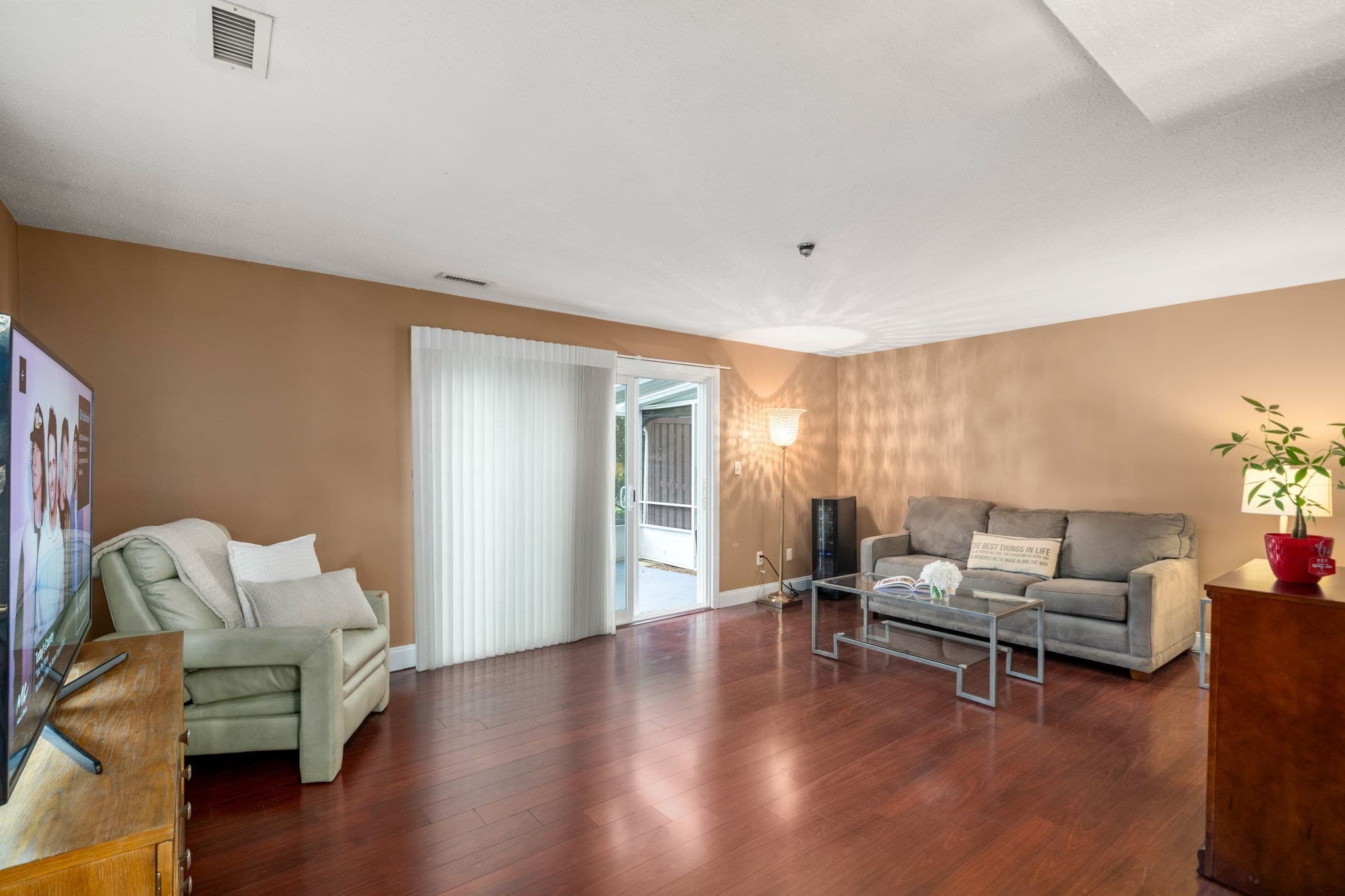 Condominium at 4 Jennifer Ln # 4, Stoughton MA 02072, Stoughton, photo 5 of 13
