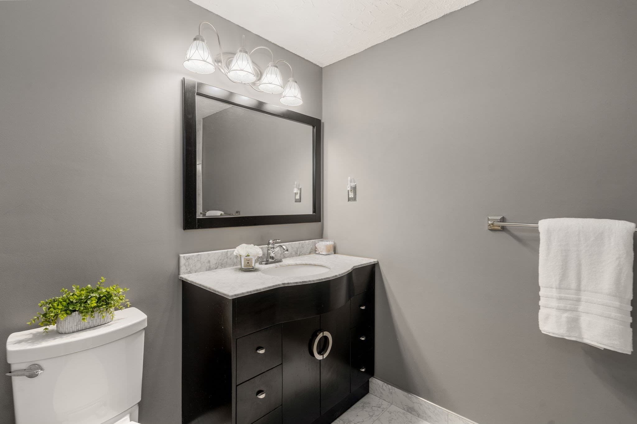 Condominium at 4 Jennifer Ln # 4, Stoughton MA 02072, Stoughton, photo 10 of 13