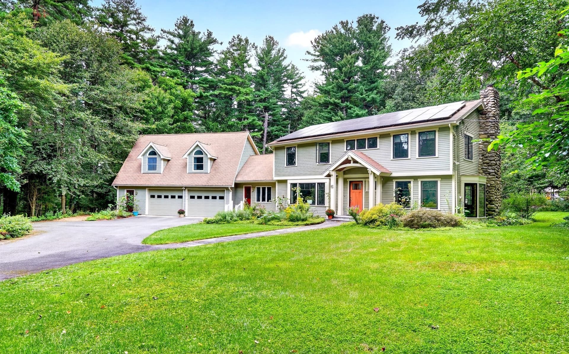 40 Wilson Rd, Bedford MA 01730