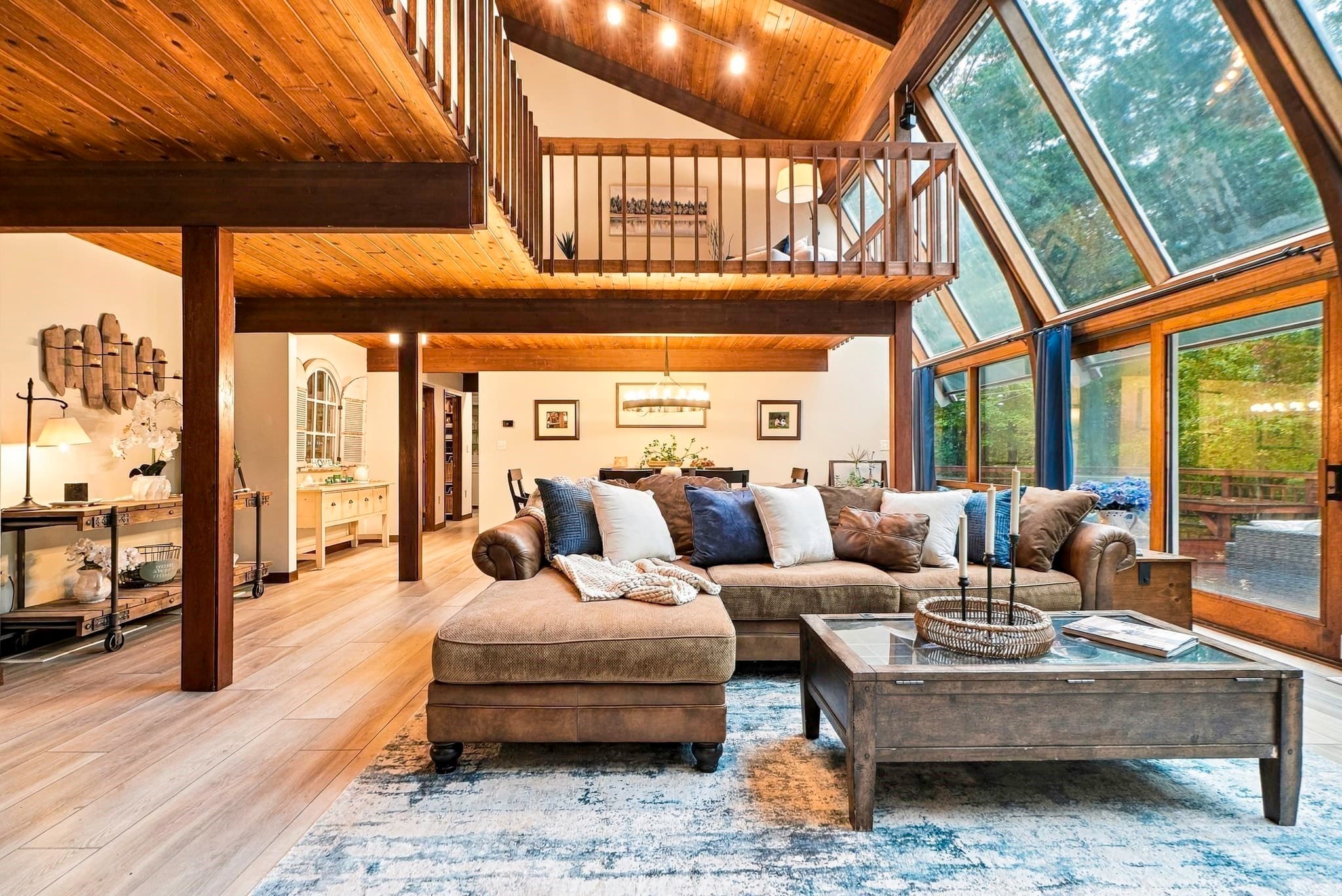 Single Family Residence at 4 Stoney Brook Road, Hopkinton MA 01748, photo 5 of 42