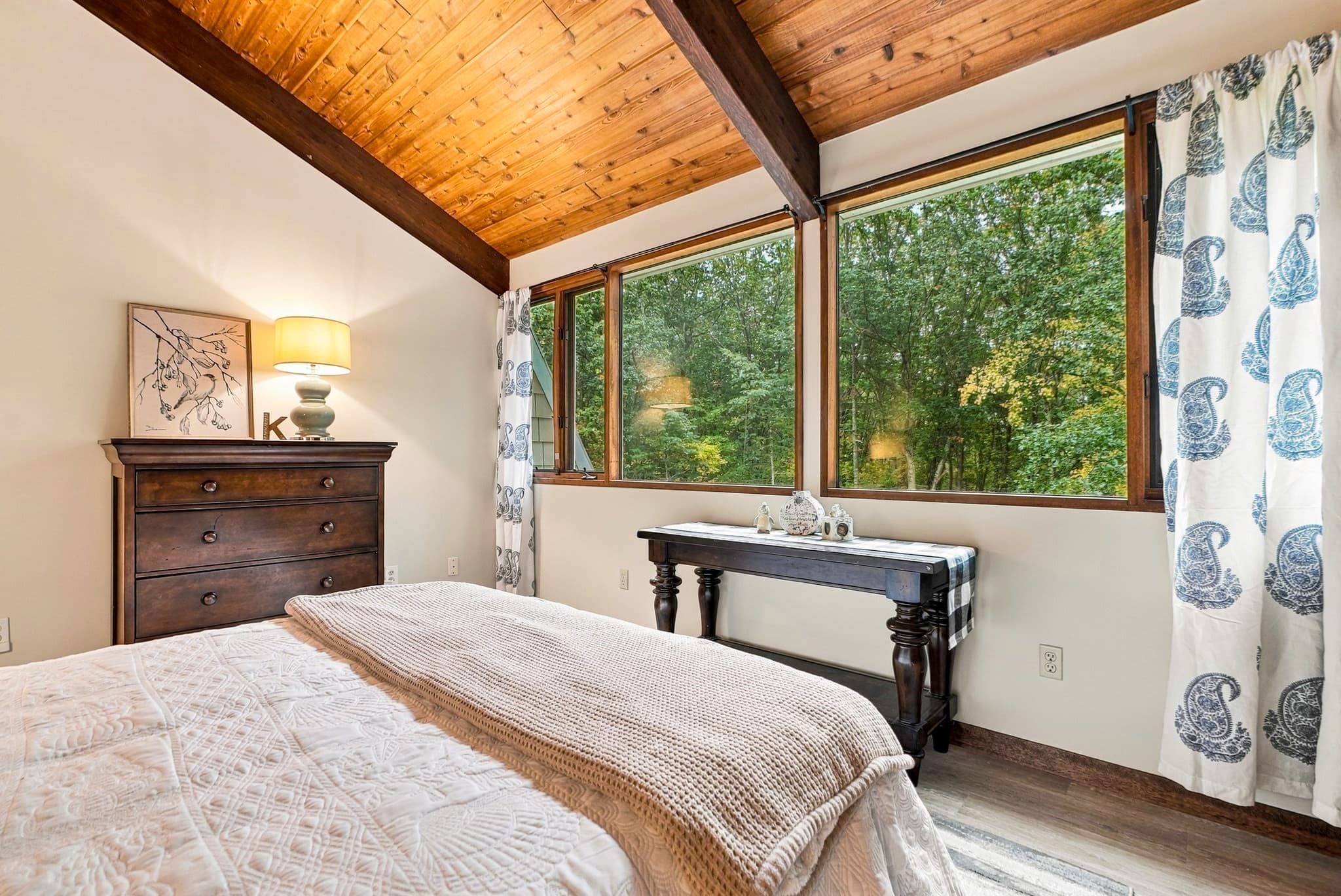 Single Family Residence at 4 Stoney Brook Road, Hopkinton MA 01748, photo 34 of 42