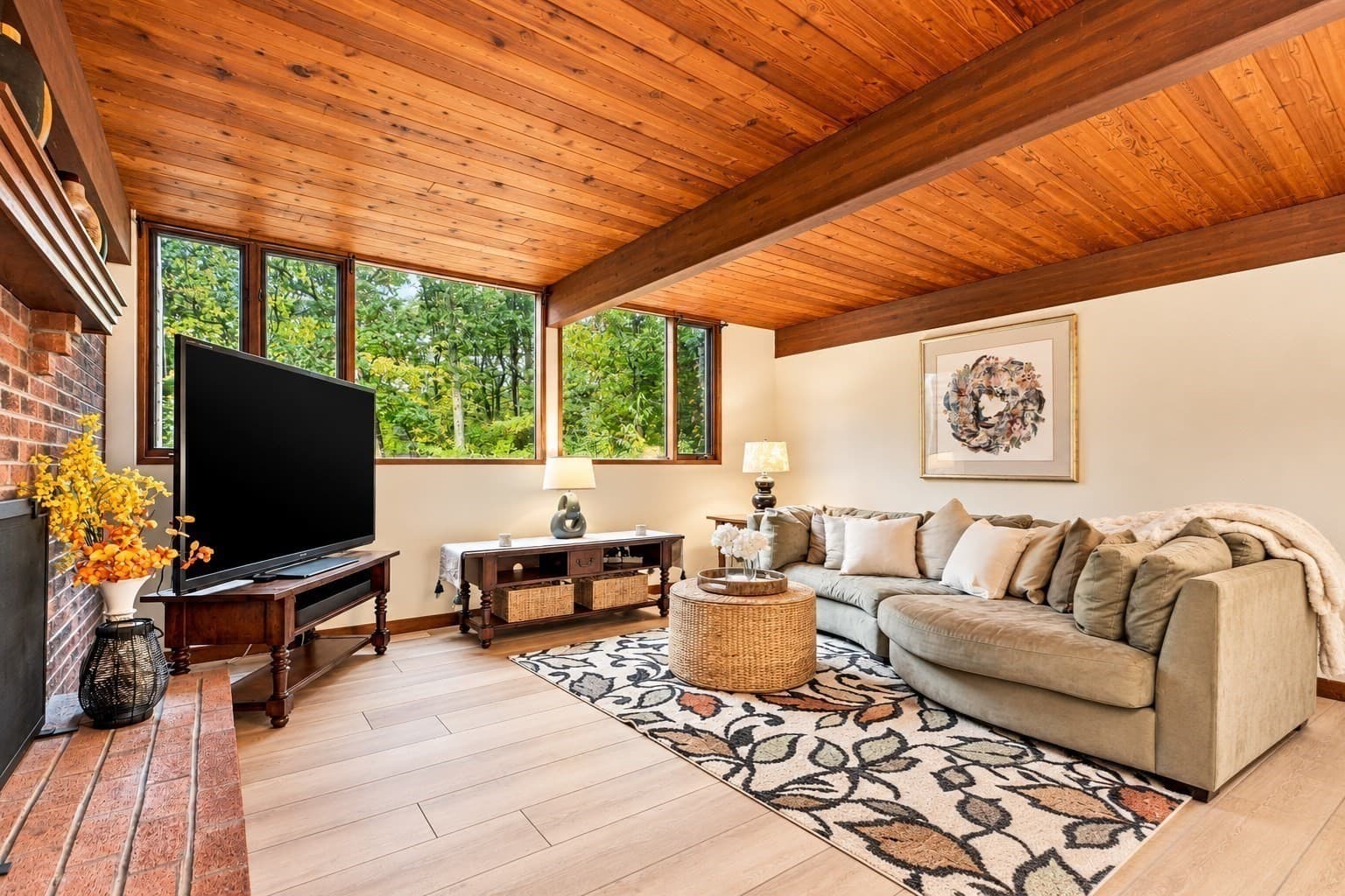 Single Family Residence at 4 Stoney Brook Road, Hopkinton MA 01748, photo 18 of 42