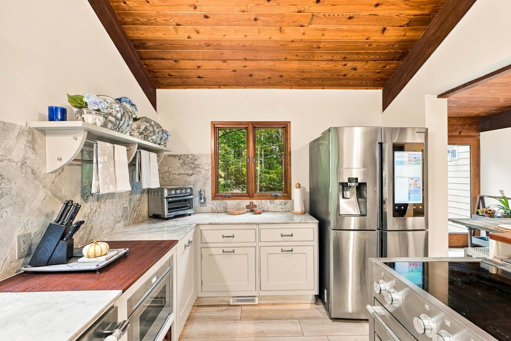 Single Family Residence at 4 Stoney Brook Road, Hopkinton MA 01748, photo 11 of 42