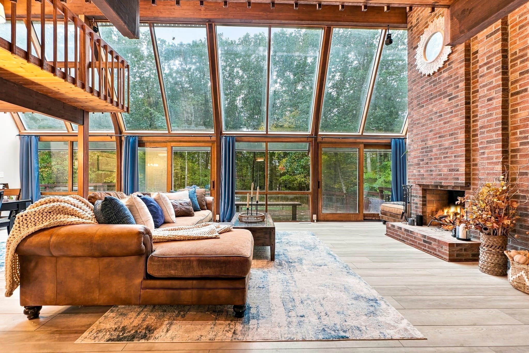 Single Family Residence at 4 Stoney Brook Road, Hopkinton MA 01748, photo 4 of 42