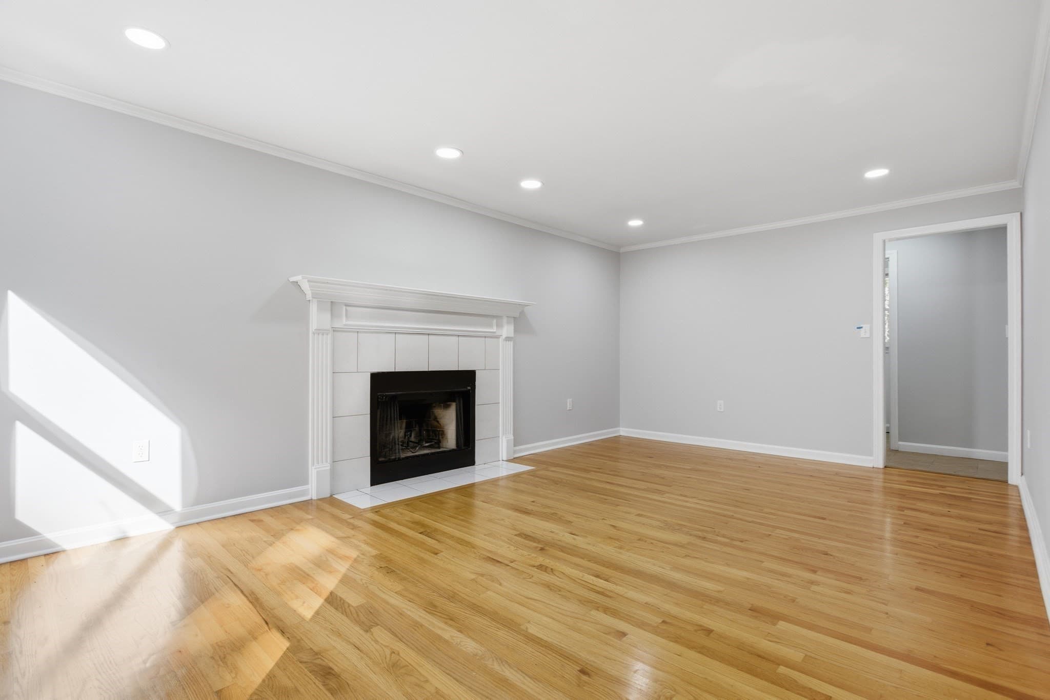 Single Family Residence at 255 Haymeadow Rd, North Andover MA 01845, North Andover, photo 5 of 42